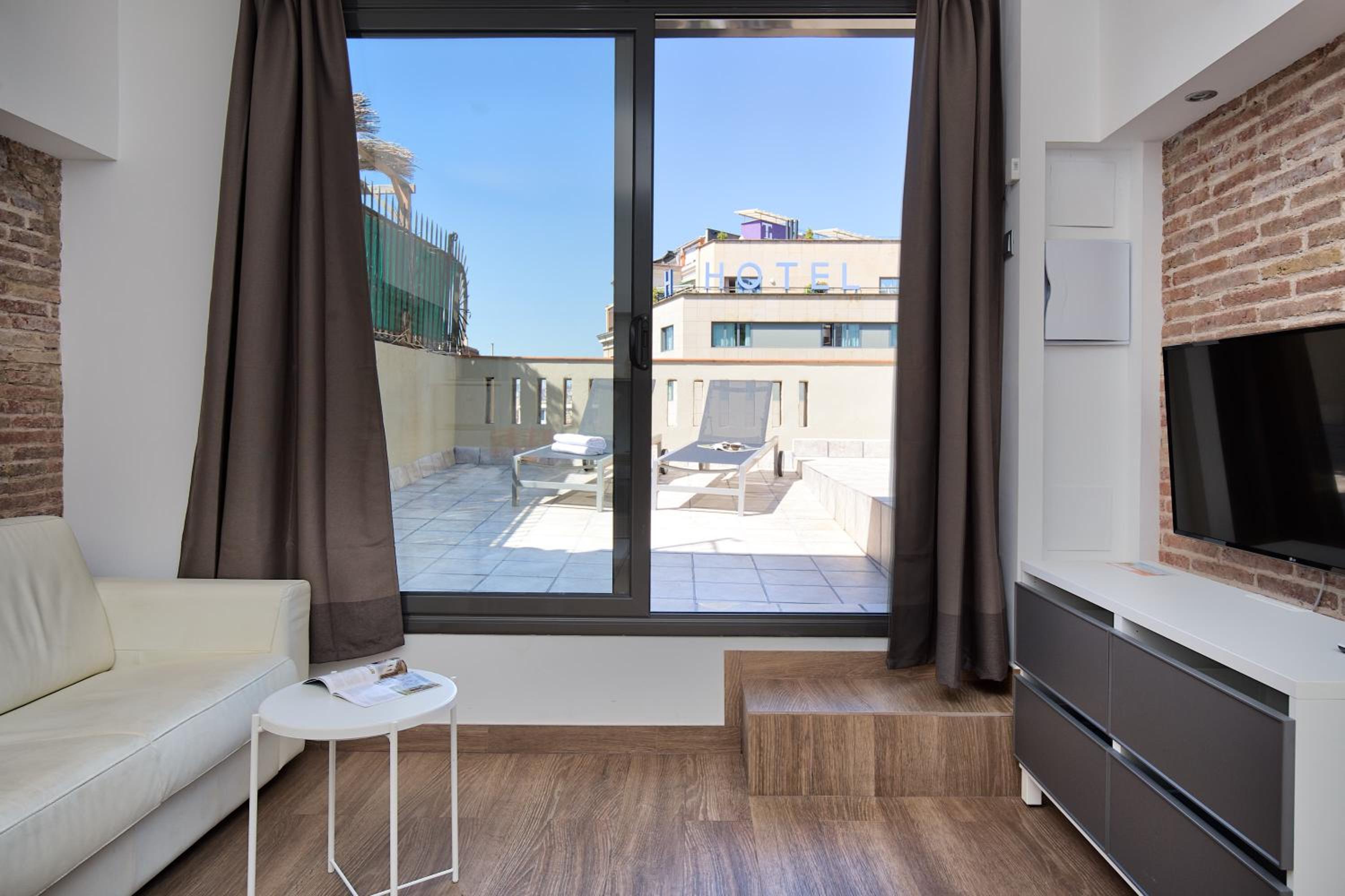 AB Paral·lel Spacious Apartments