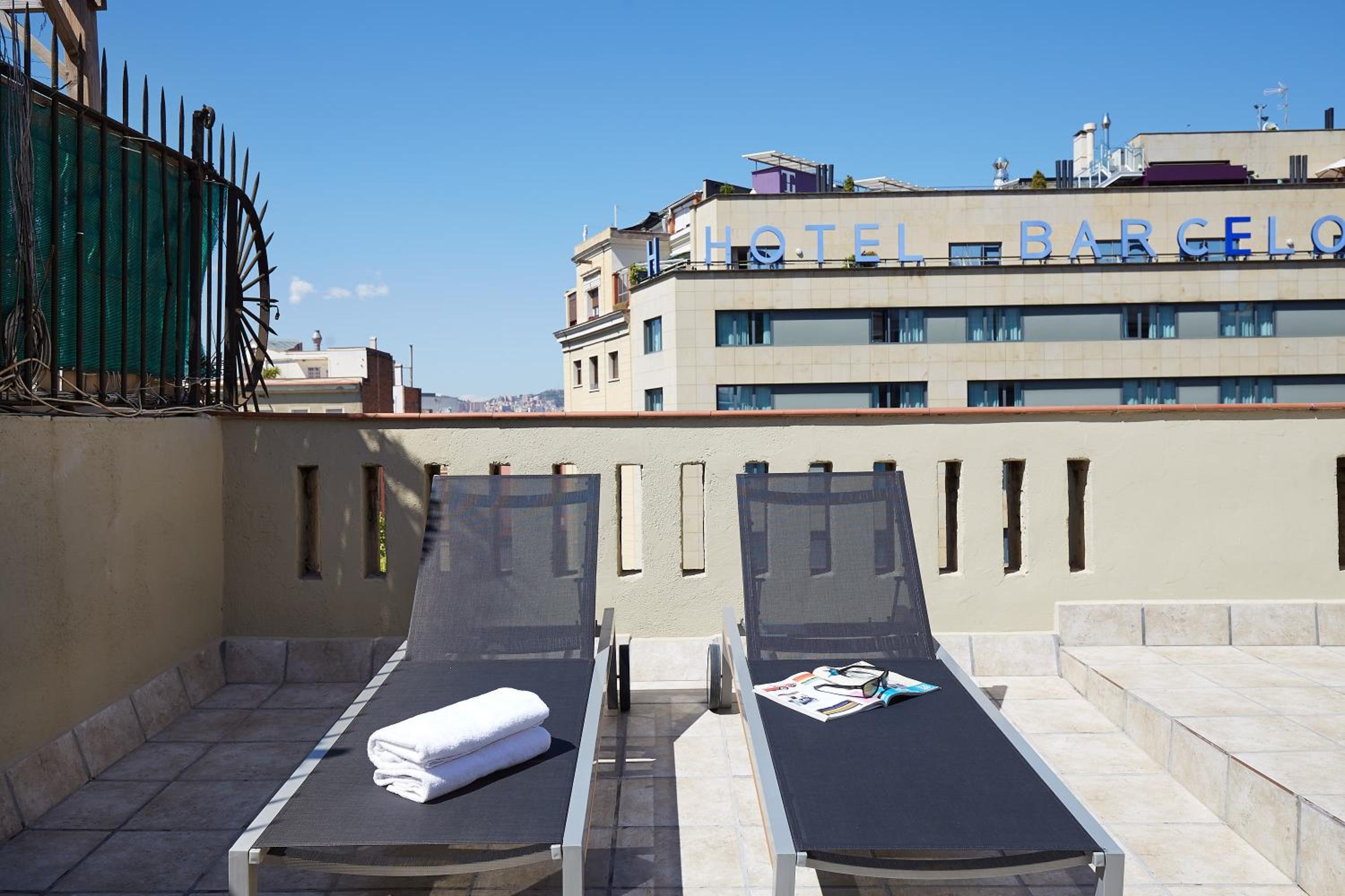 AB Paral·lel Spacious Apartments