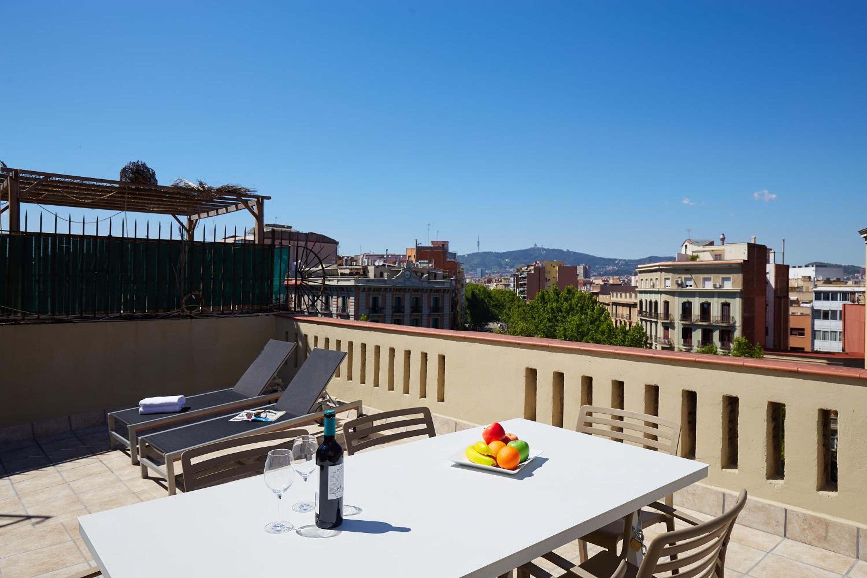 AB Paral·lel Spacious Apartments