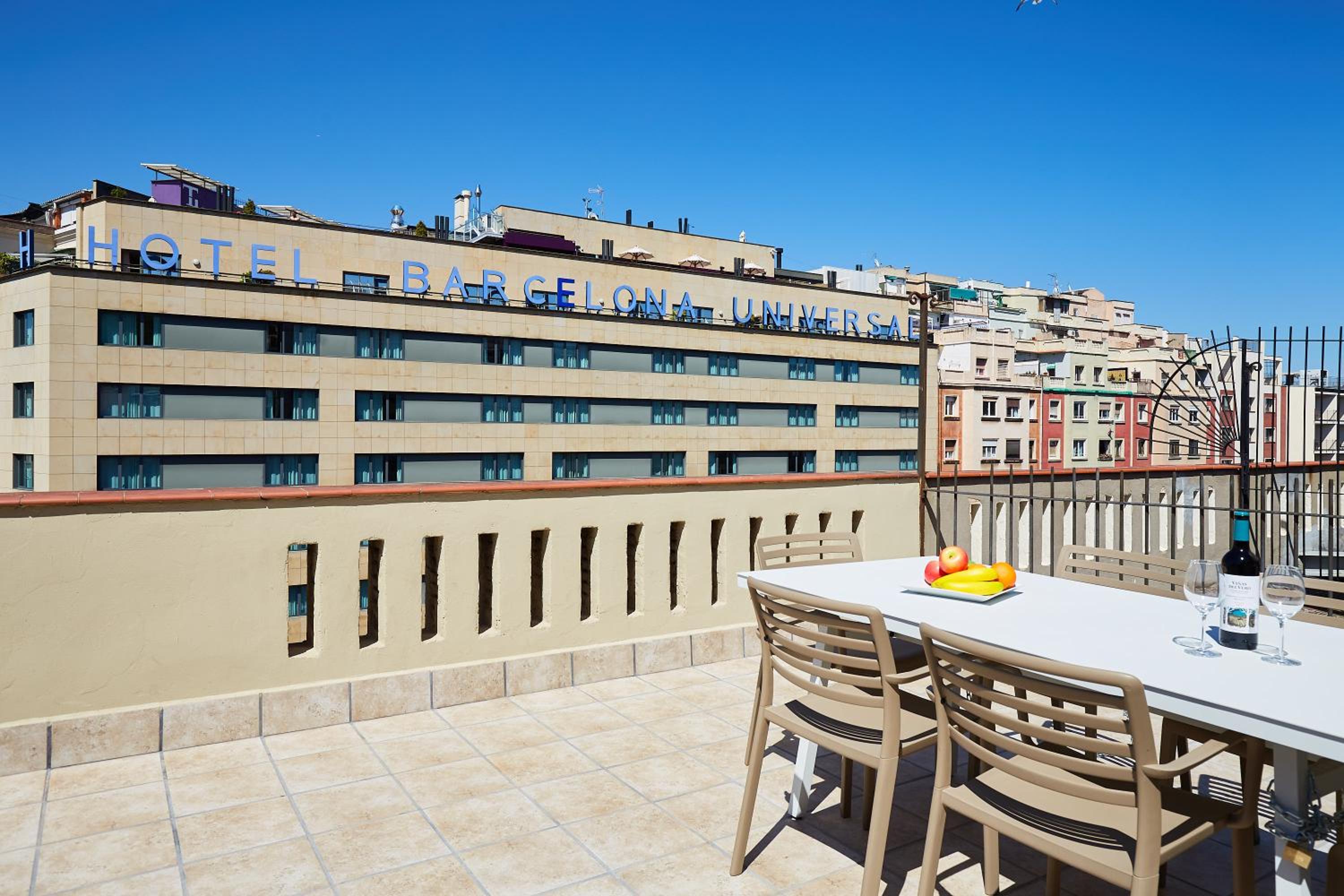 AB Paral·lel Spacious Apartments