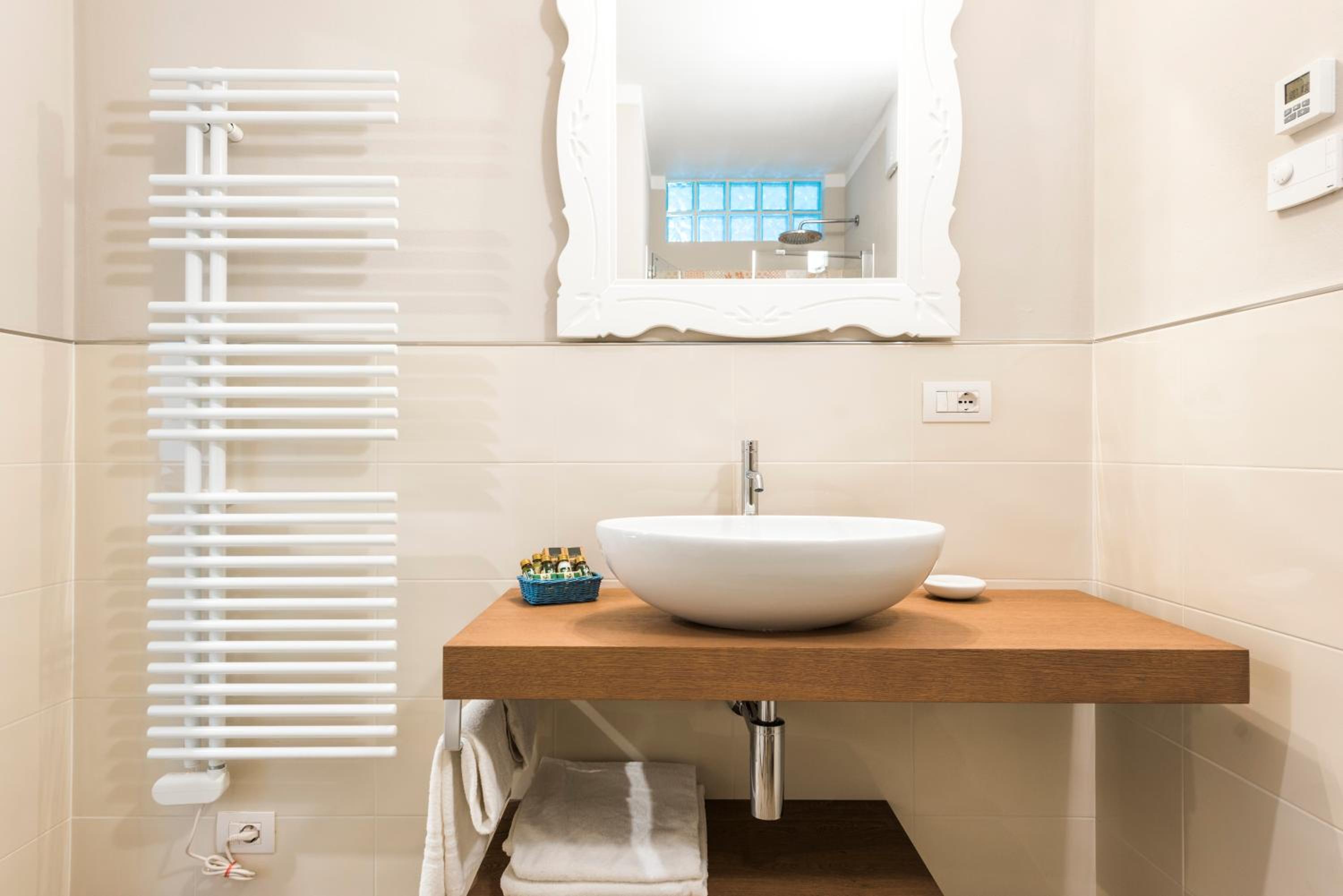 Casa Tonetta Luxury Apartments view 3