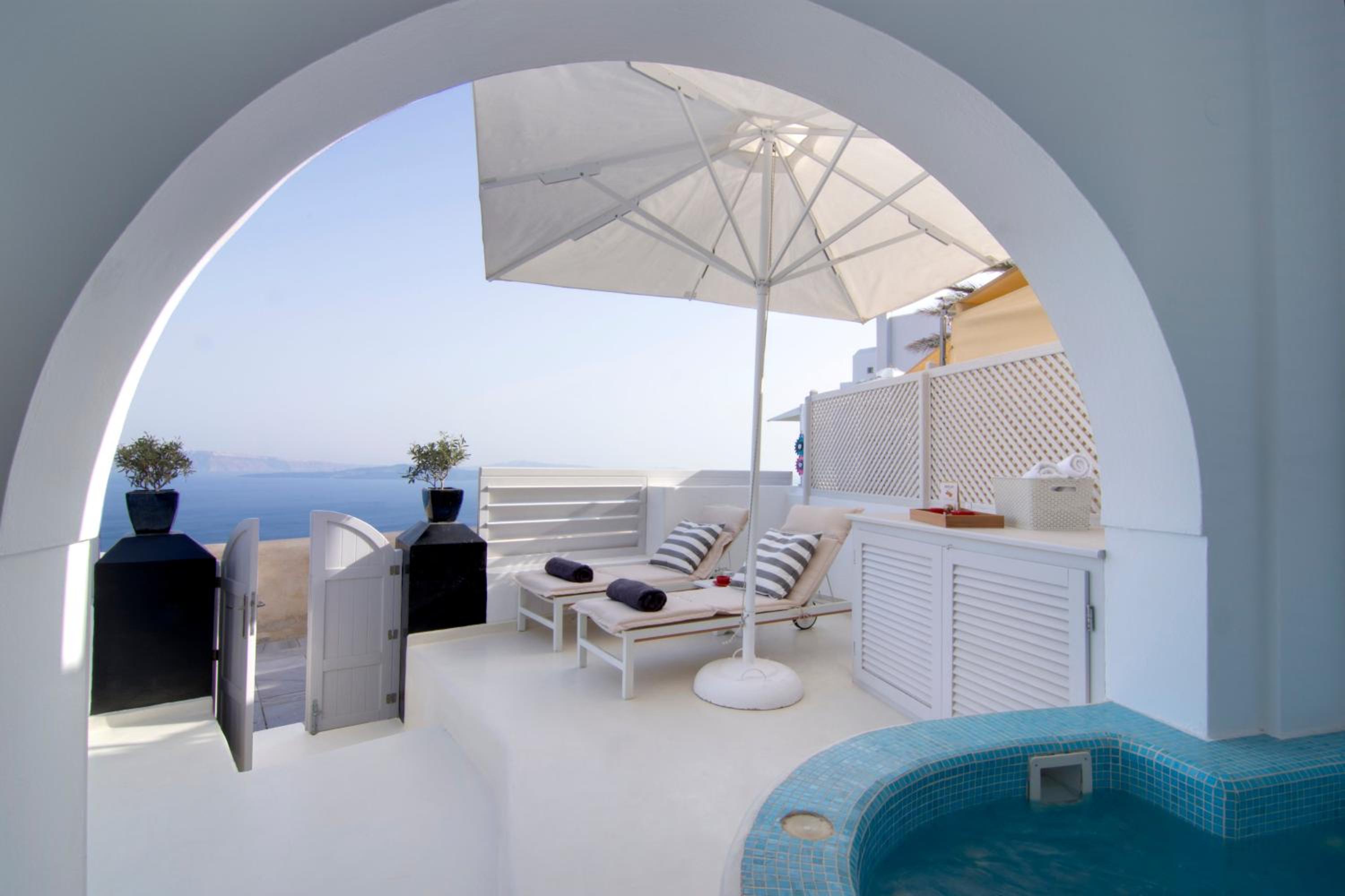 Santorini Secret Suites & Spa 40