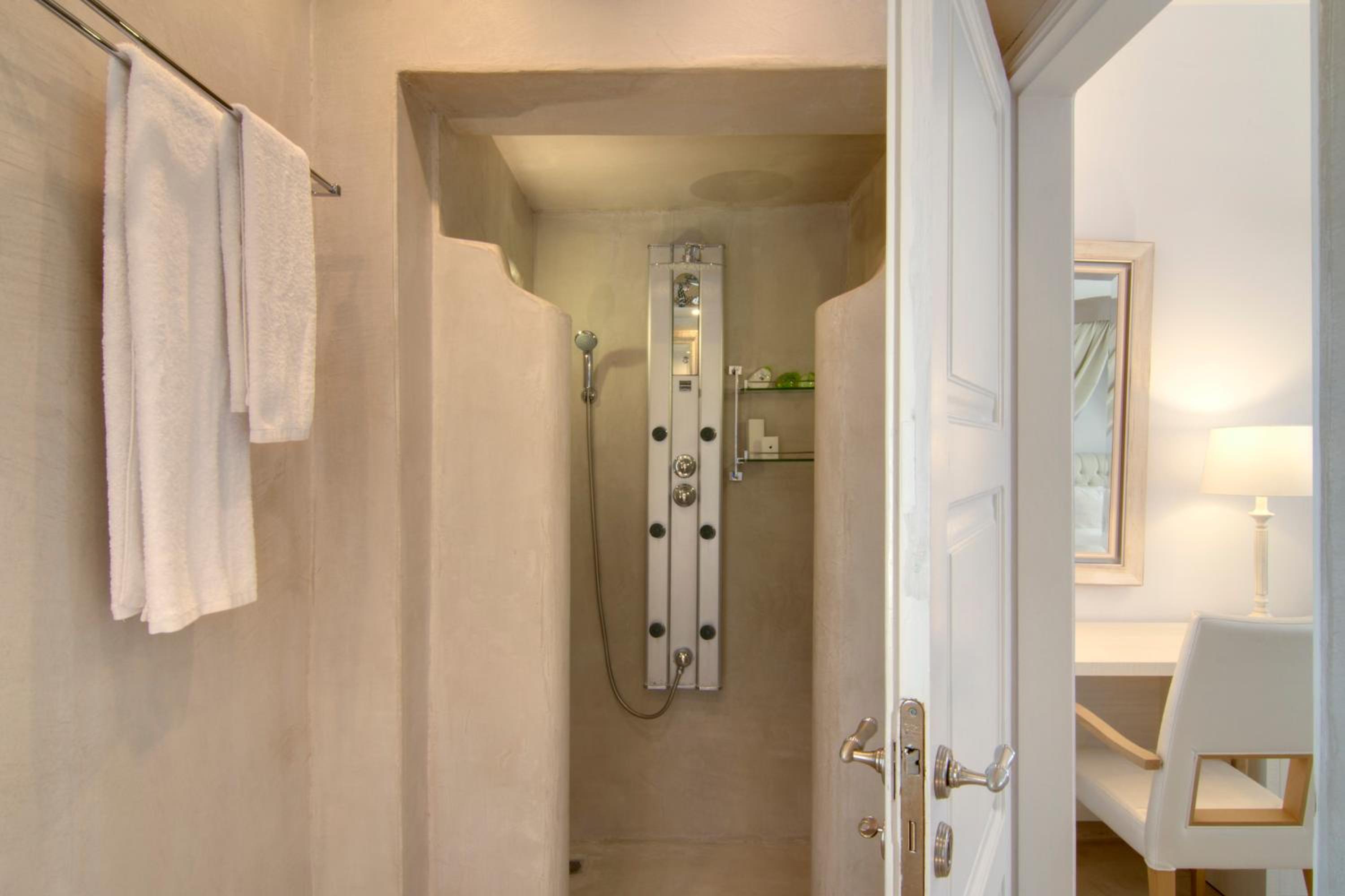 Santorini Secret Suites & Spa 49