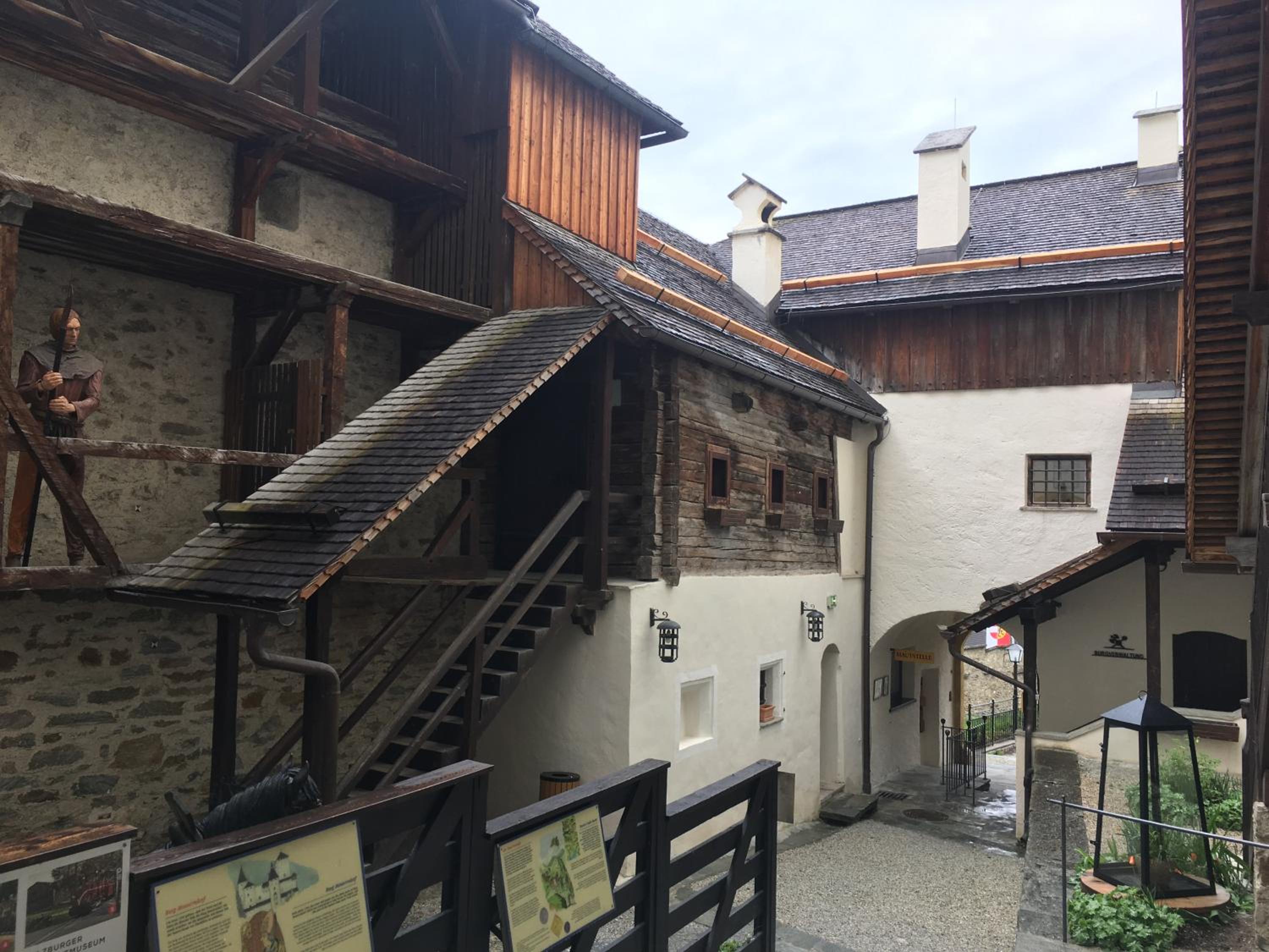 Large Family Holiday Home near Katschberg