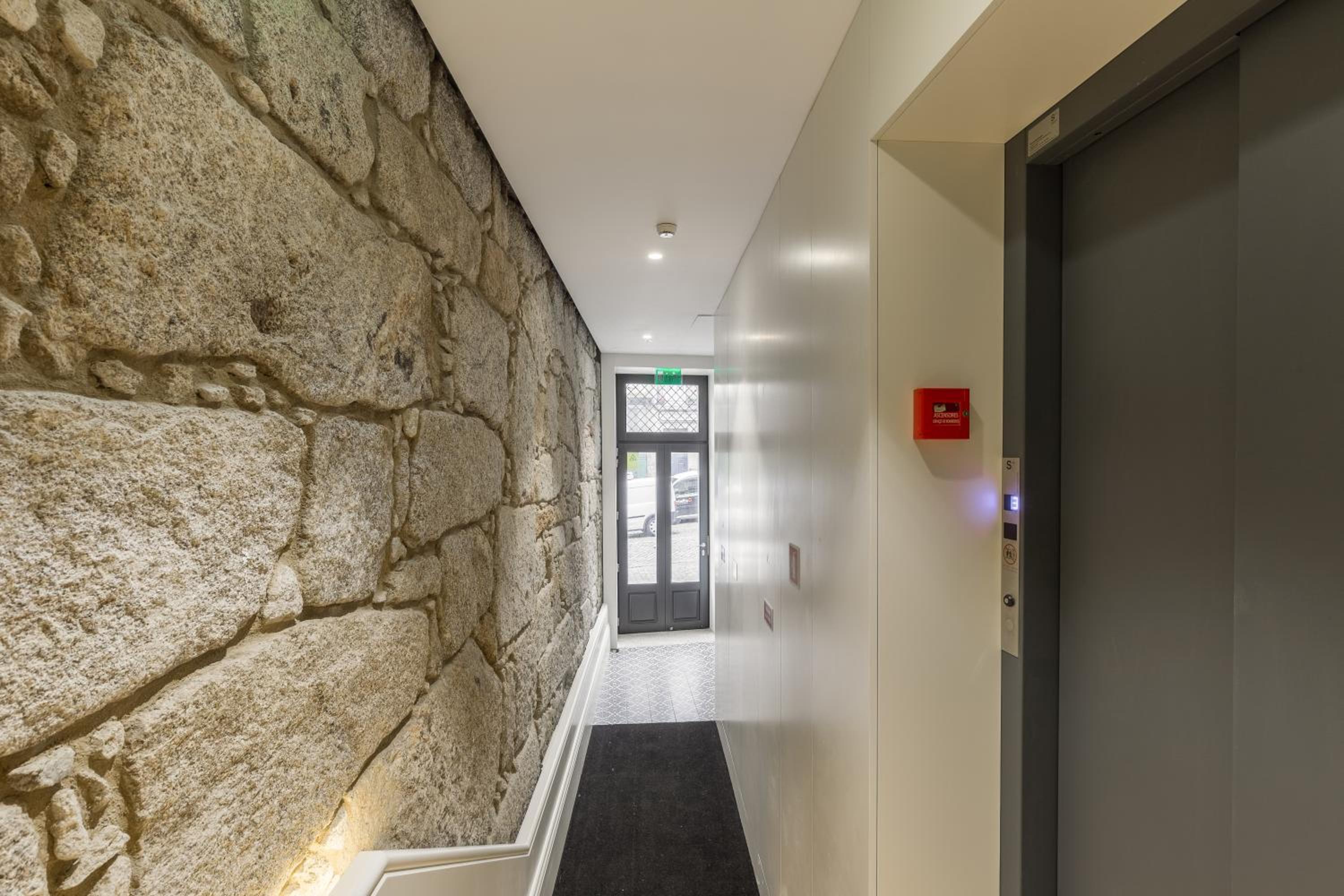Villa Mouzinho by ON Apartments view 4