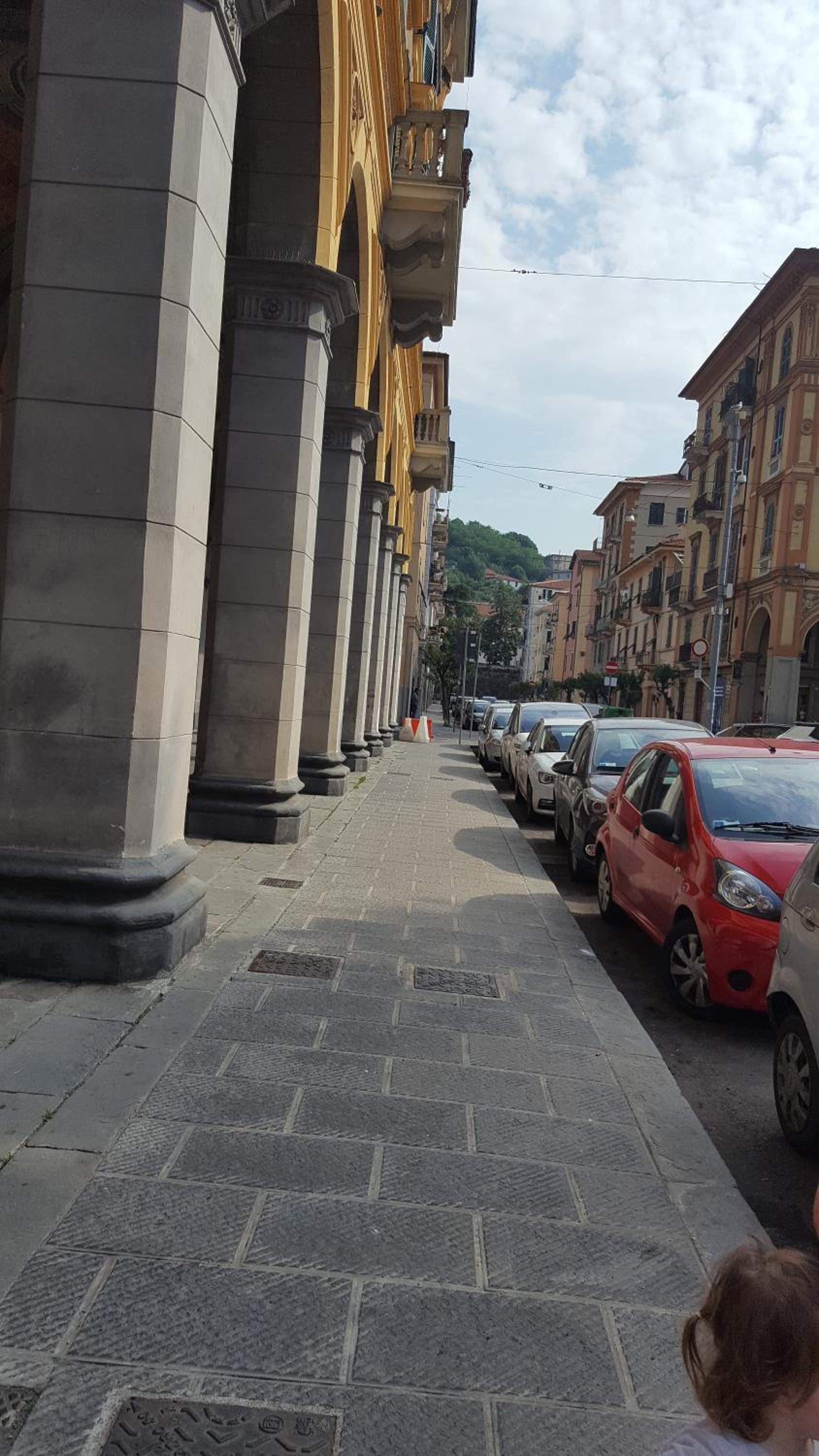 Hotel ARI Guest house - Image 1