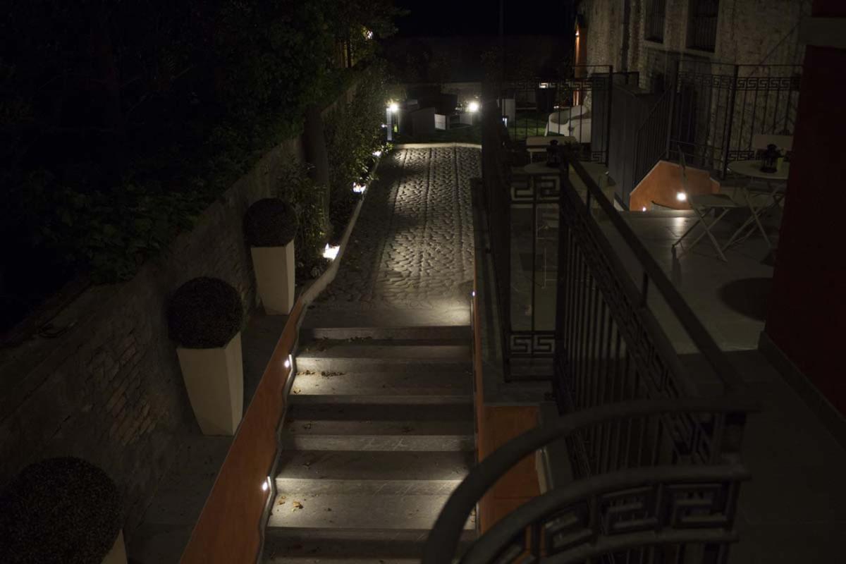 Photo 32