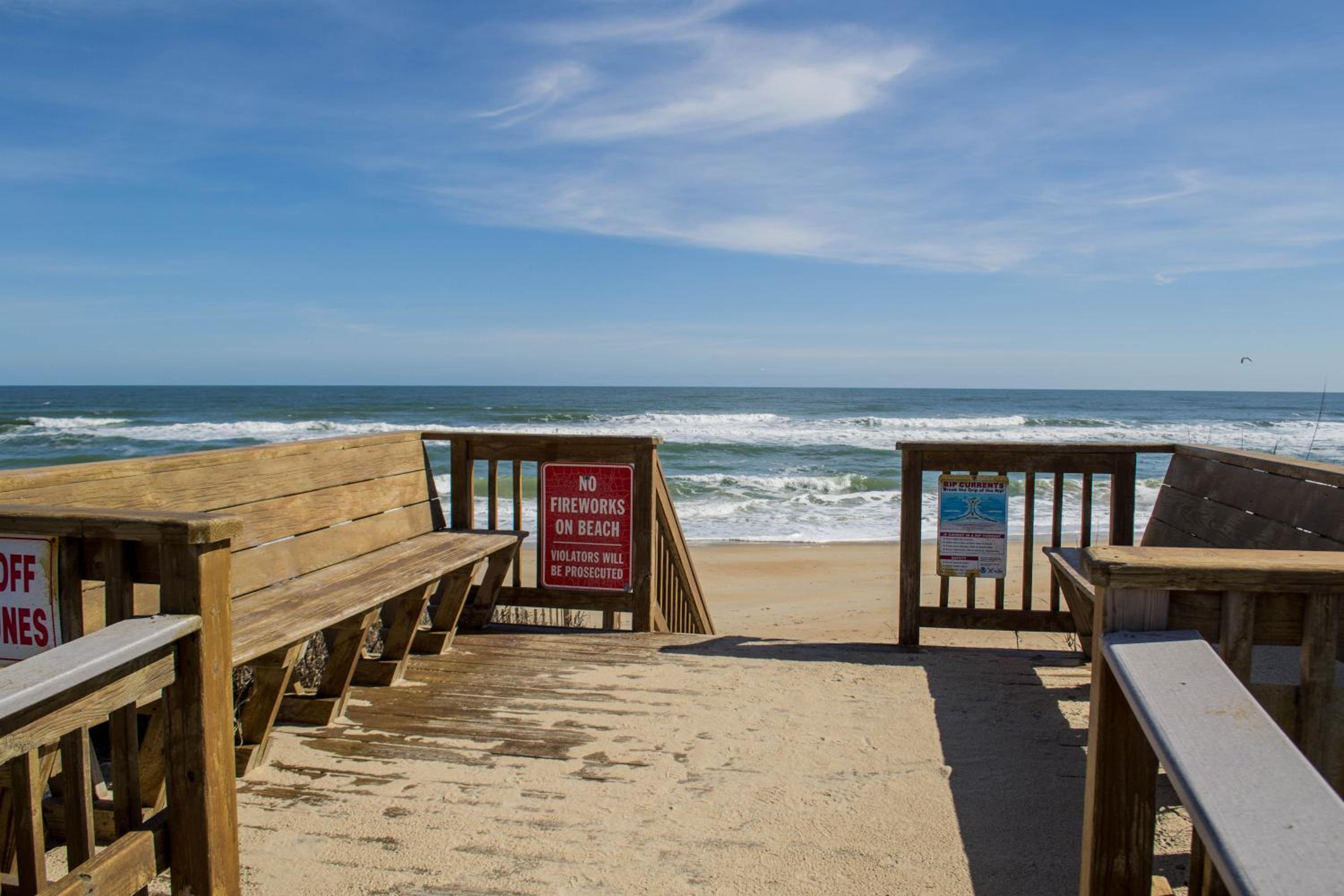Sea Fever - Duck, Saltaire, 130 Yds to Beach, Ocean View, Pool, Hot Tub, Tiki Bar, Flex Stays view 2