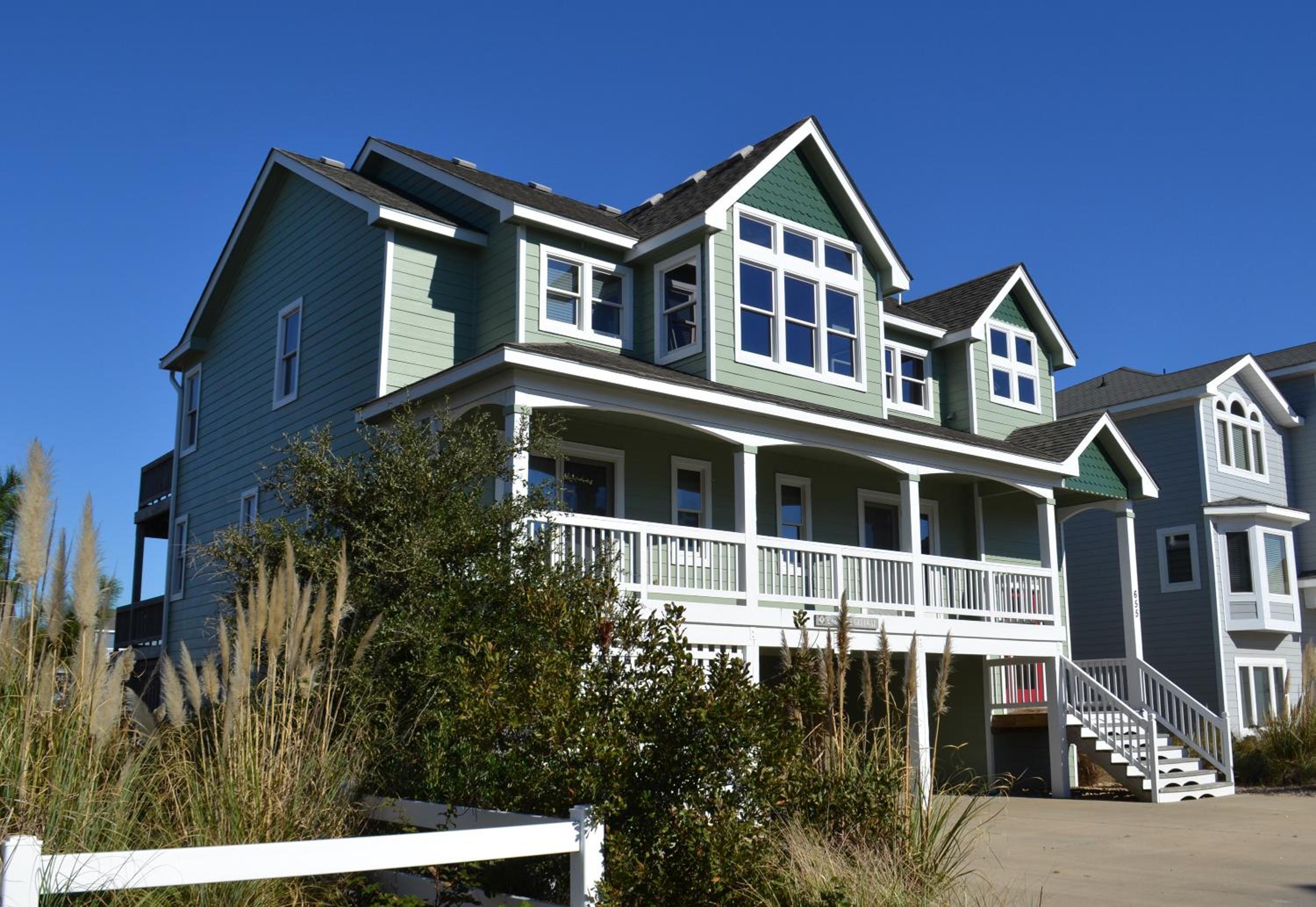 Carolina Getaway - Corolla, Ocean Sands, 150 Yds to Beach, Pool, Hot Tub, Pool Table, Arcade Game