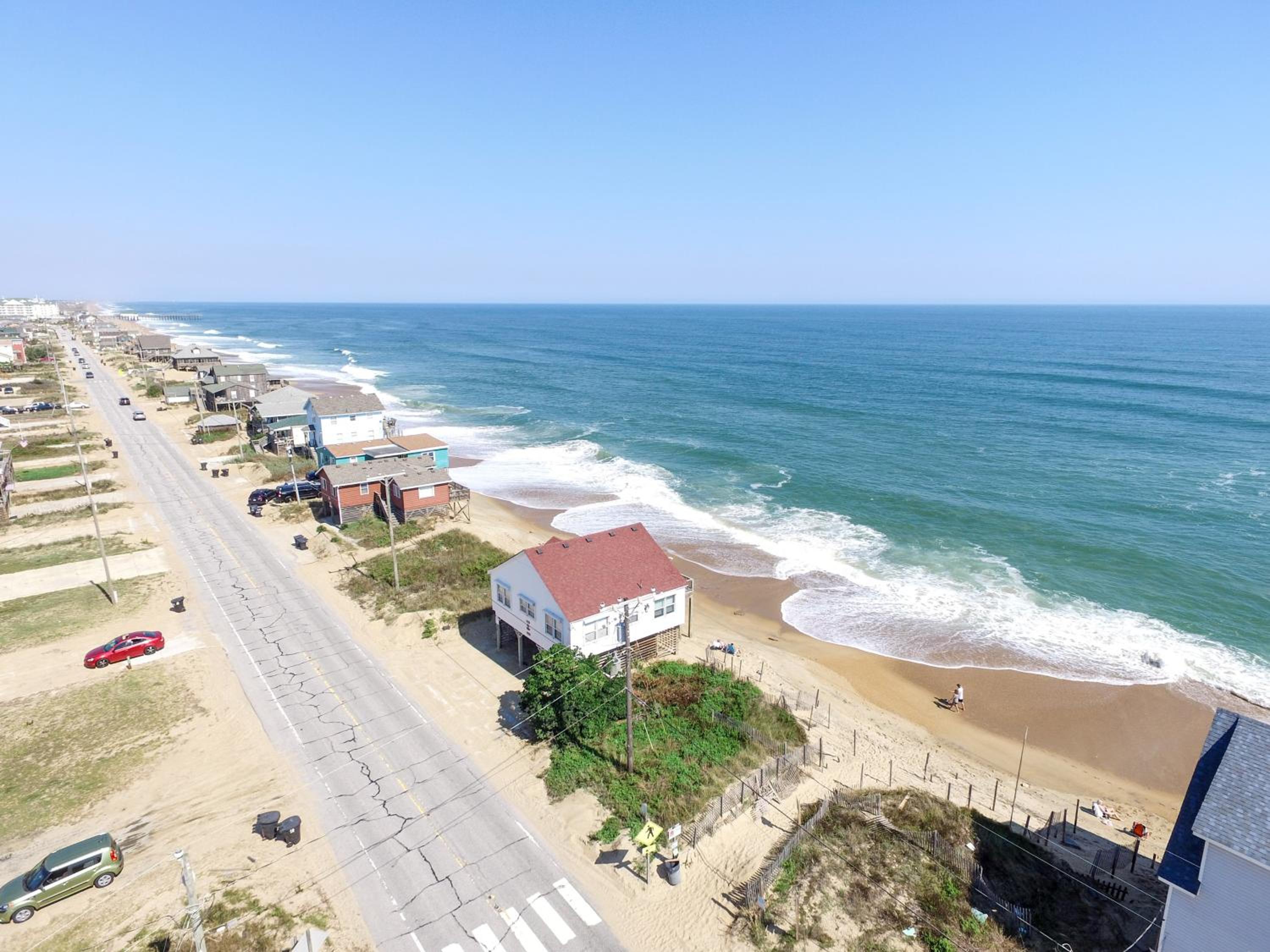 Mitch's Haven - Kitty Hawk MP 2, Oceanfront, 3 Bedrooms, Vintage Charming Cottage