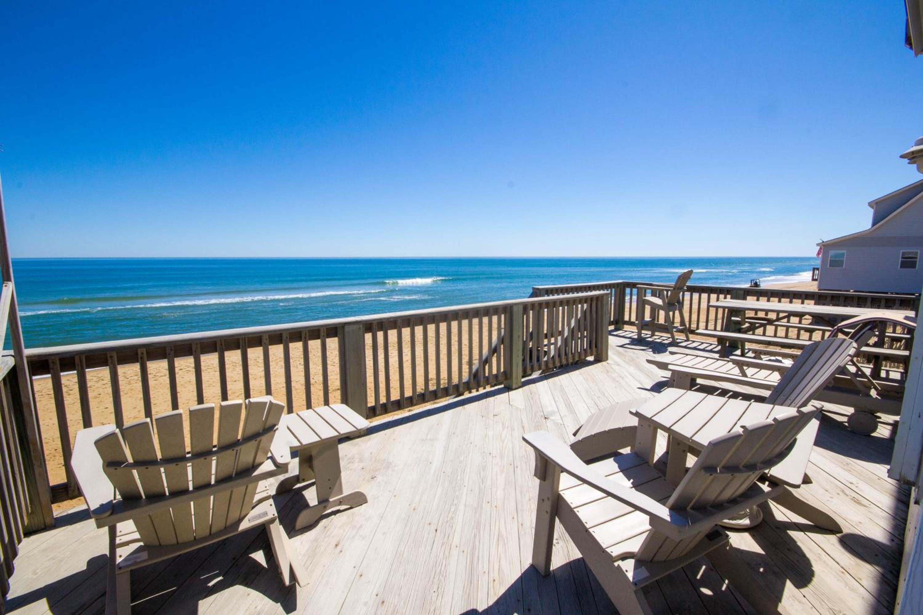 Mitch's Haven - Kitty Hawk MP 2, Oceanfront, 3 Bedrooms, Vintage Charming Cottage