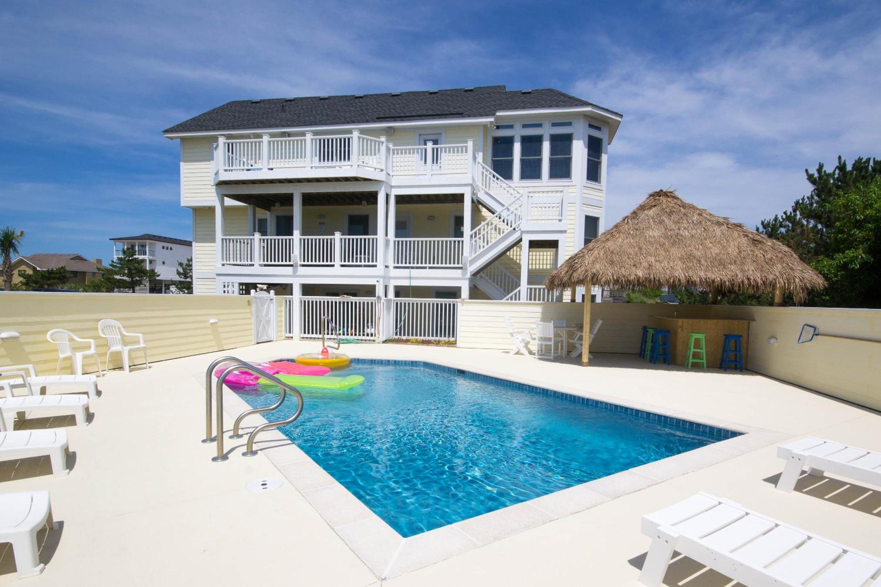 Sea Breeze - Corolla, Whalehead, Beach 50 Yds, Ocean View, Elevator, Pool Table, Foosball, Pool, Hot Tub