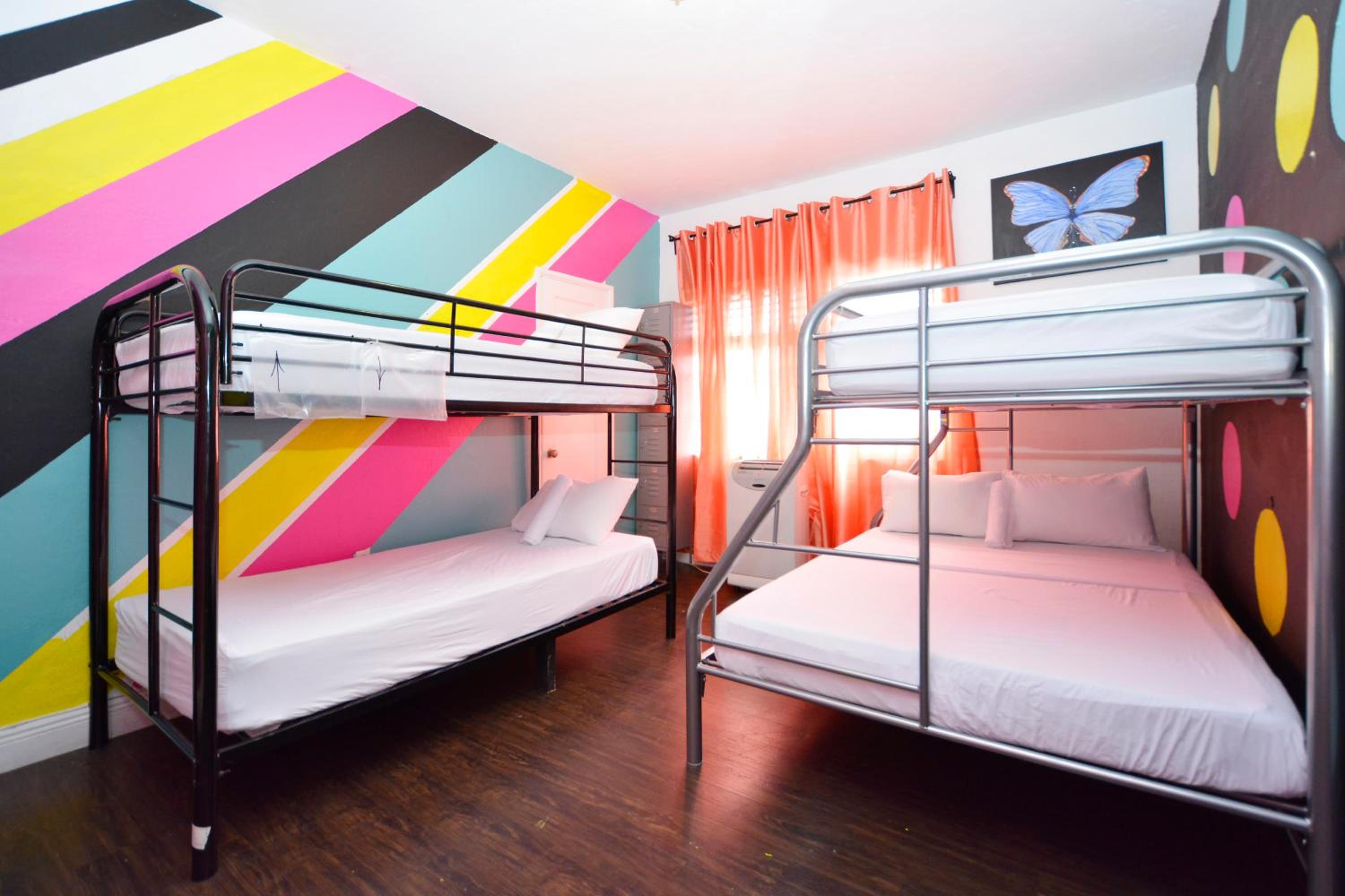 South Beach Rooms and Hostel