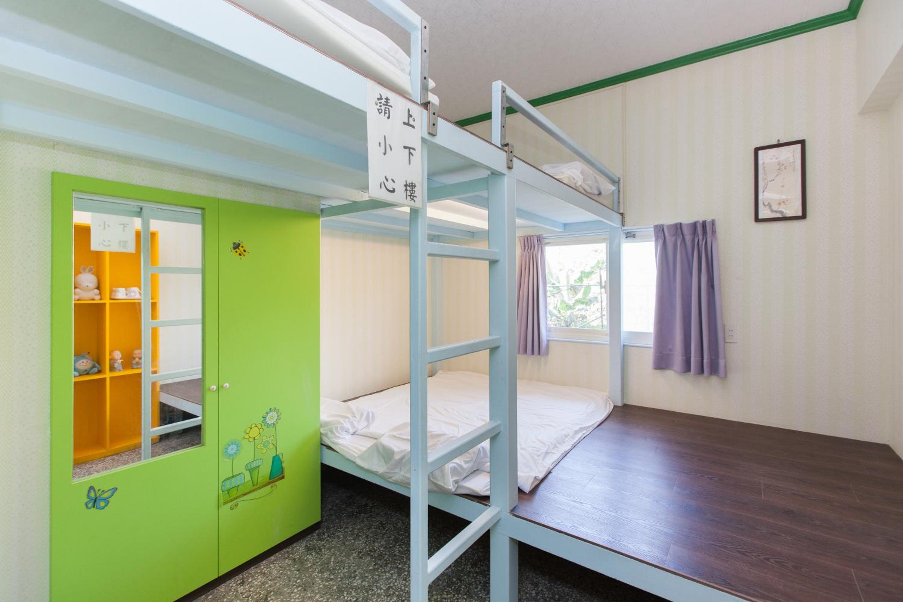 512 Huts Homestay