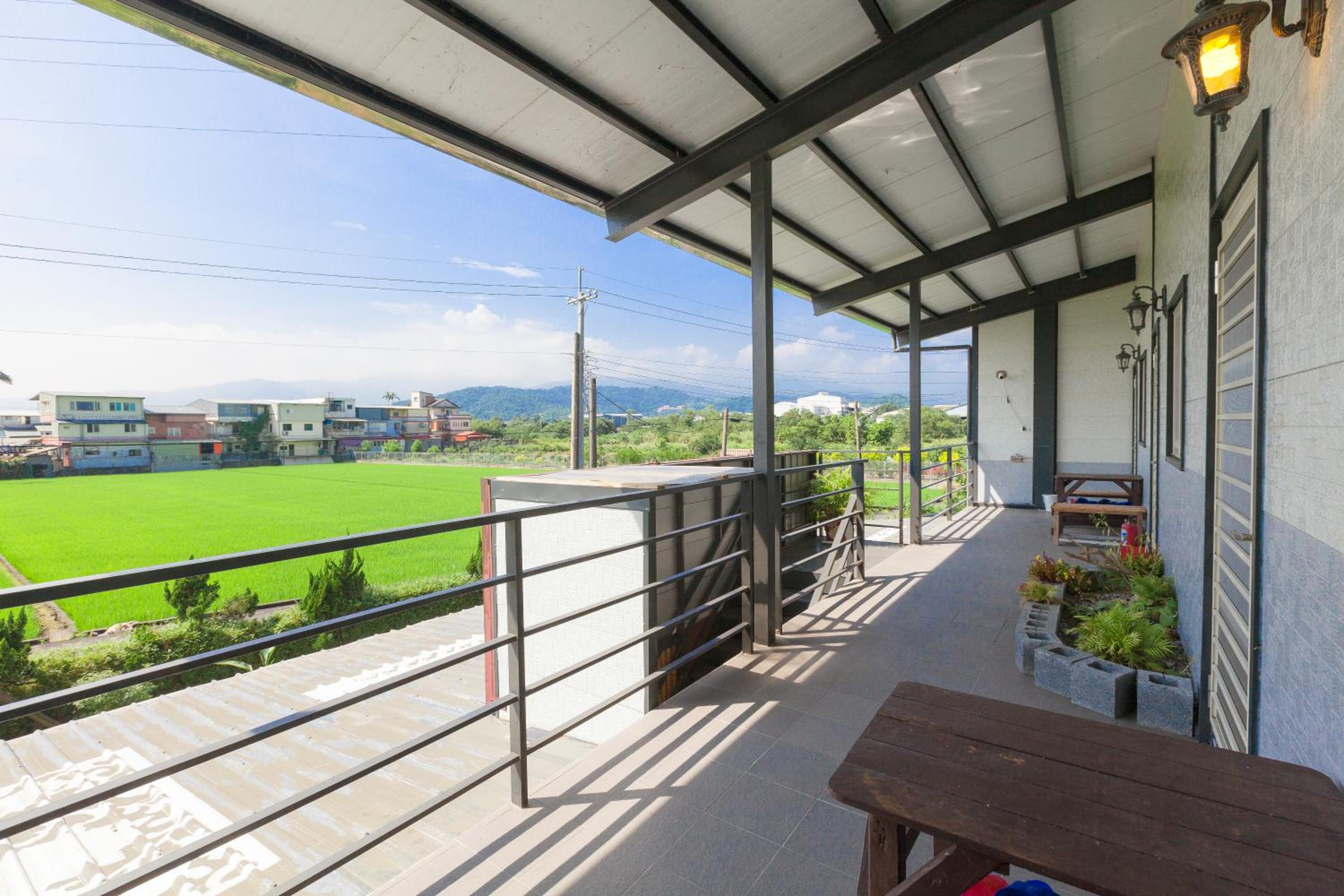 512 Huts Homestay