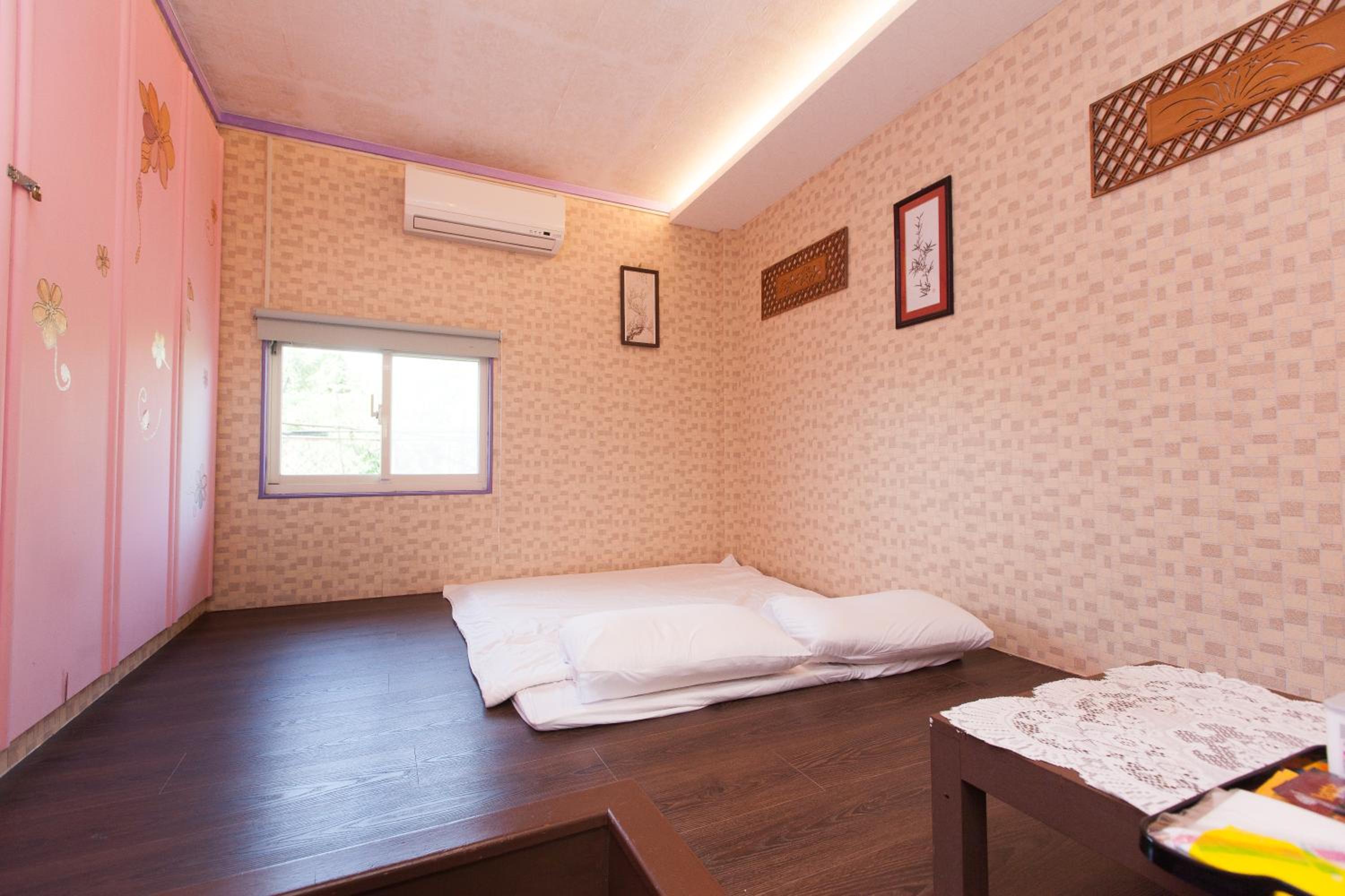 512 Huts Homestay