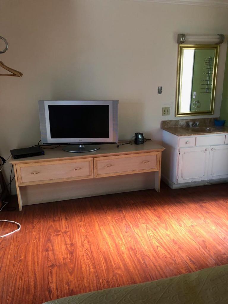 Kelseyville Motel