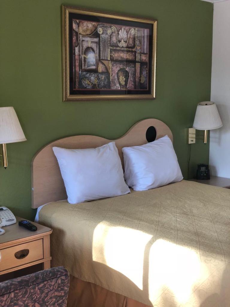 Kelseyville Motel