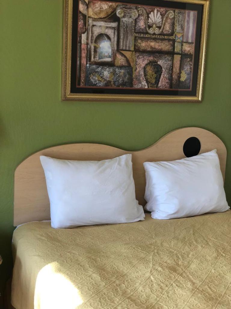 Kelseyville Motel