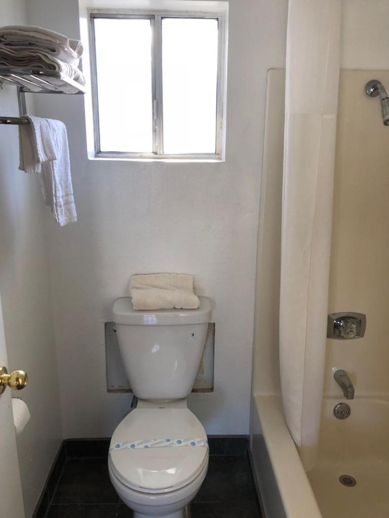 Kelseyville Motel