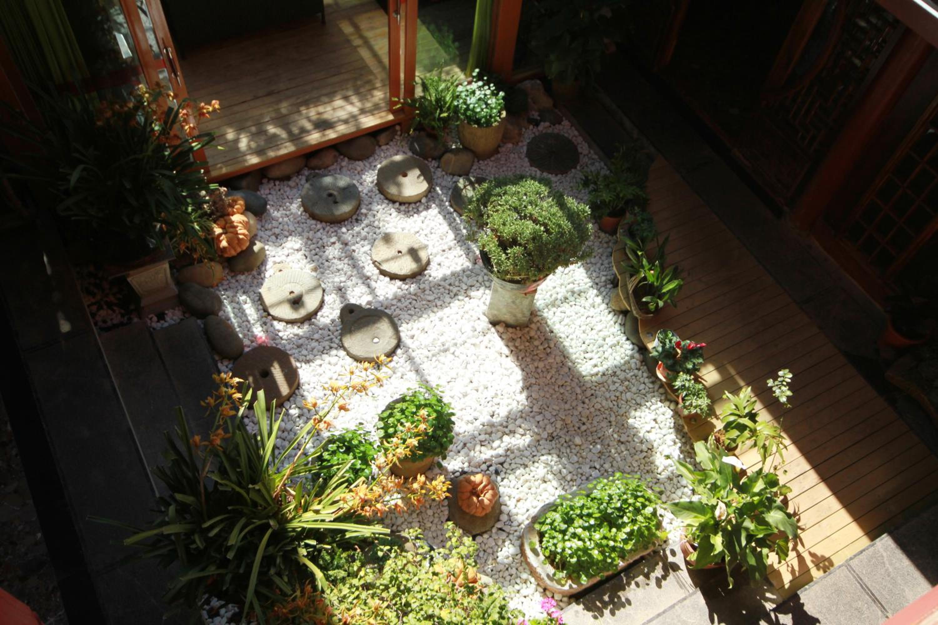 Lijiang Sunshine Nali Inn