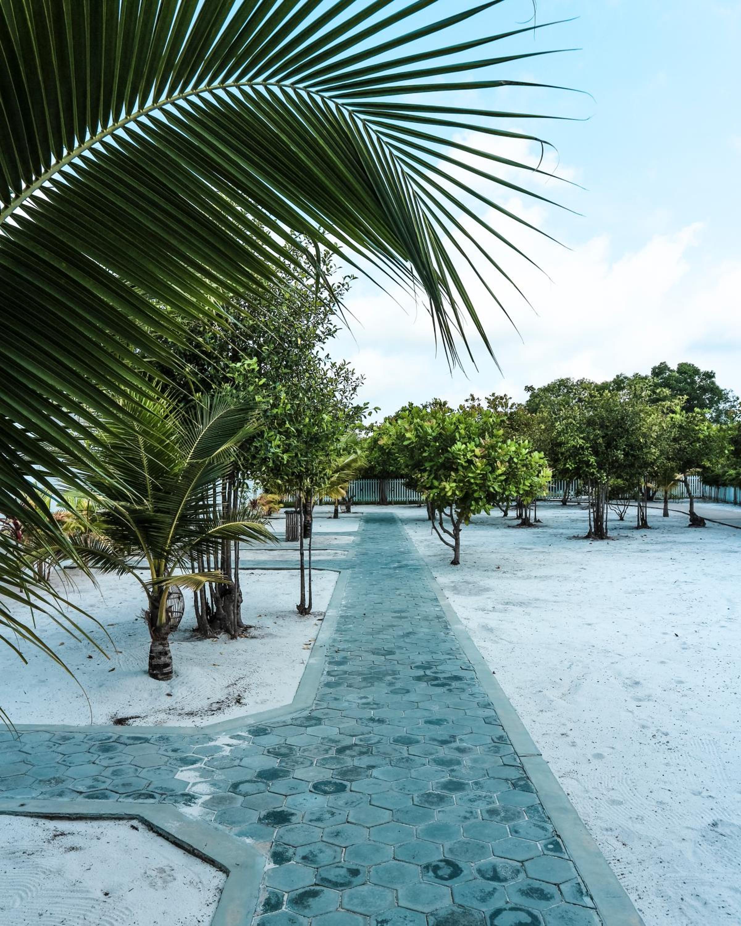Long Set Resort