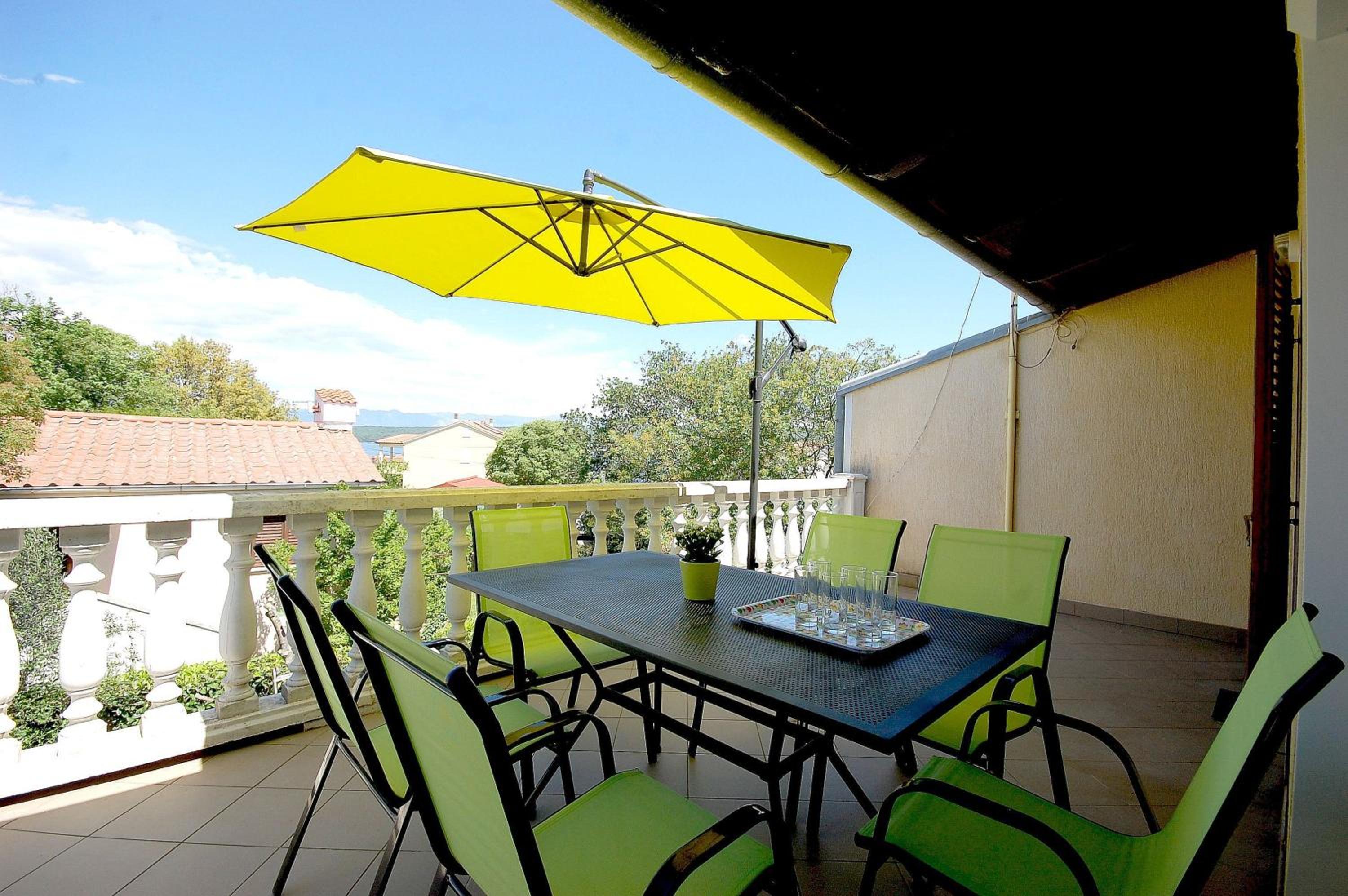 Apartment Bedenikovic by El-Pi Tours view 3