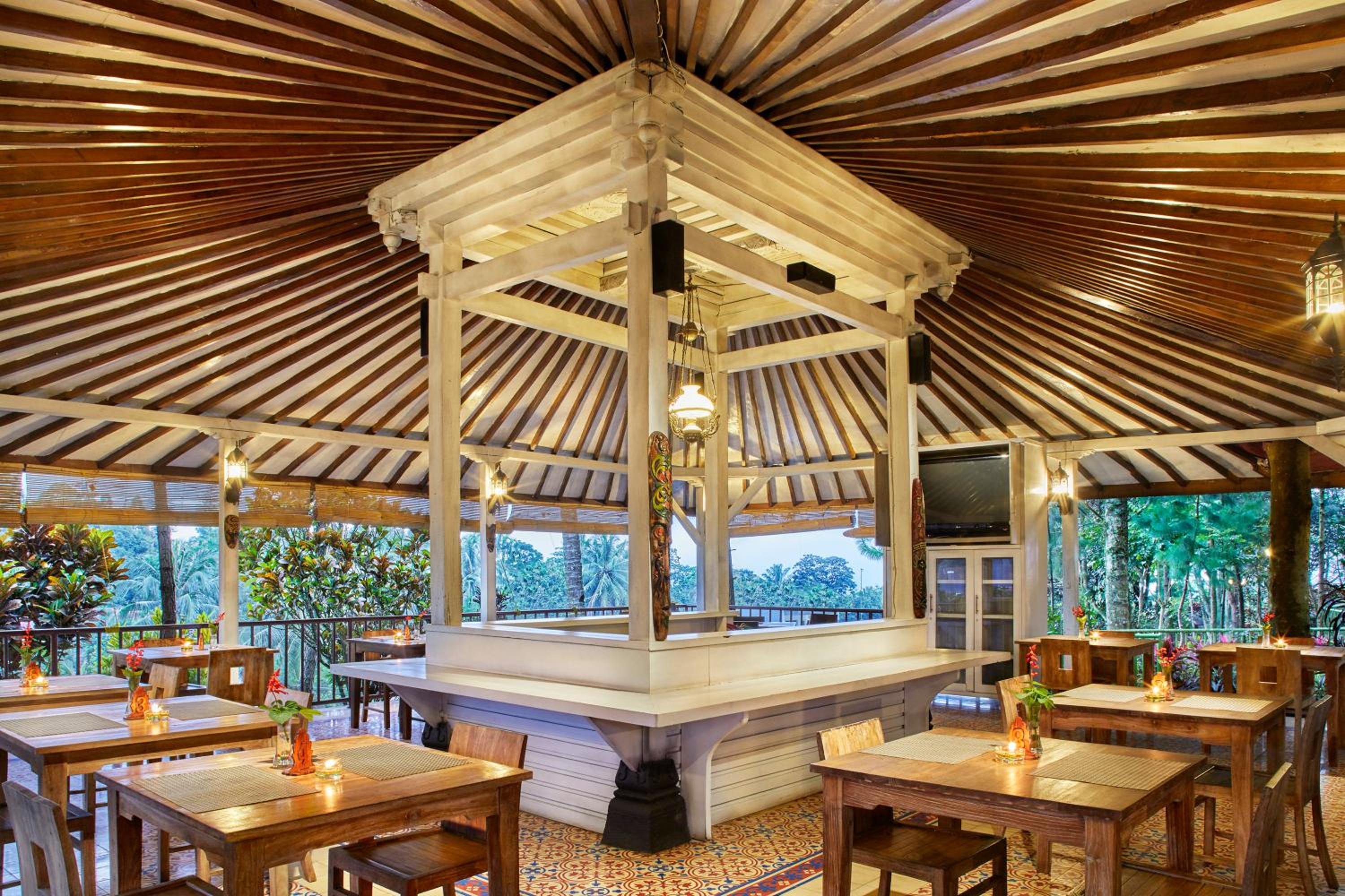 Jambuluwuk Convention Hall & Resort Puncak