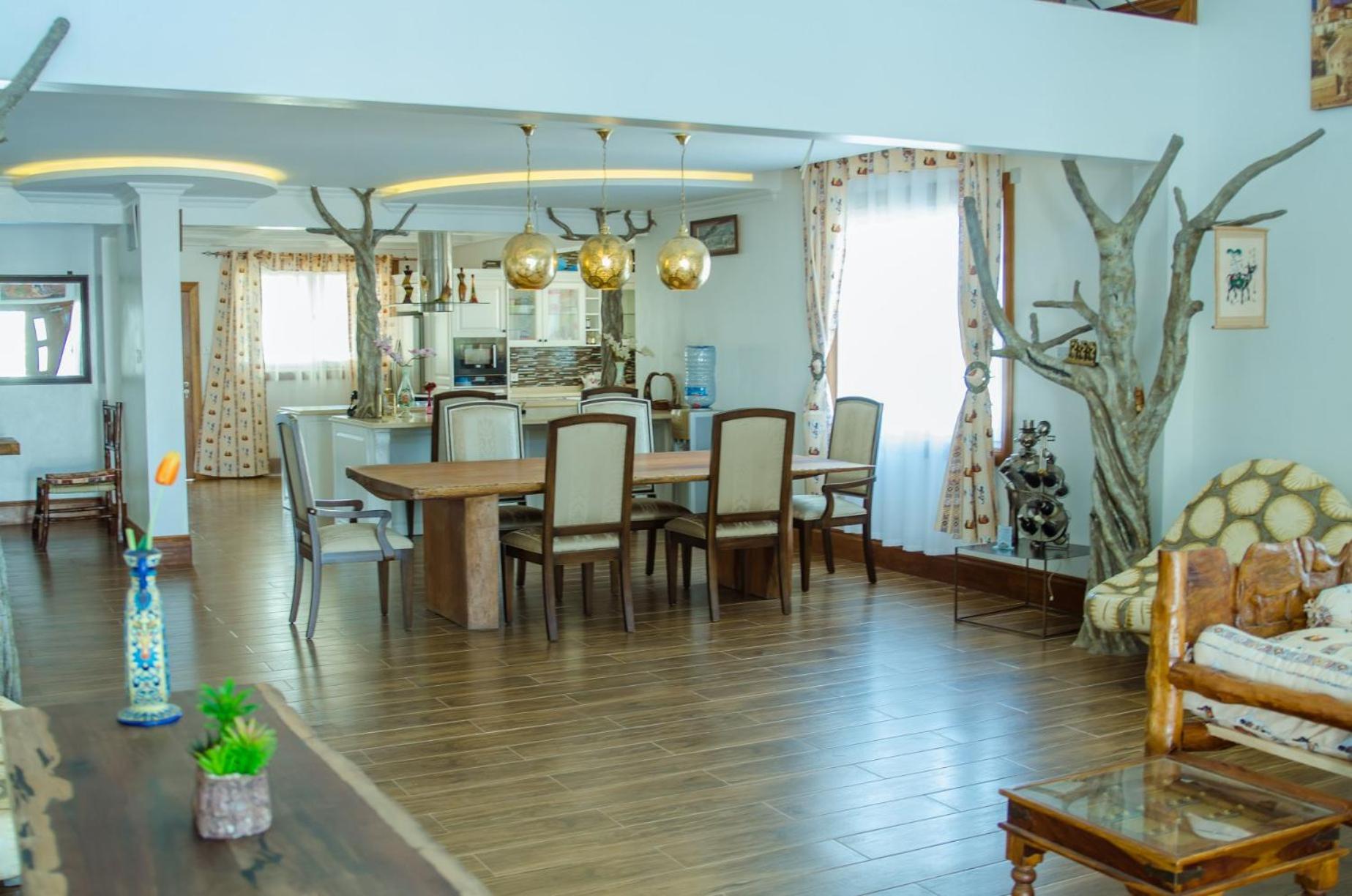Queens Chateau Boutique Villa