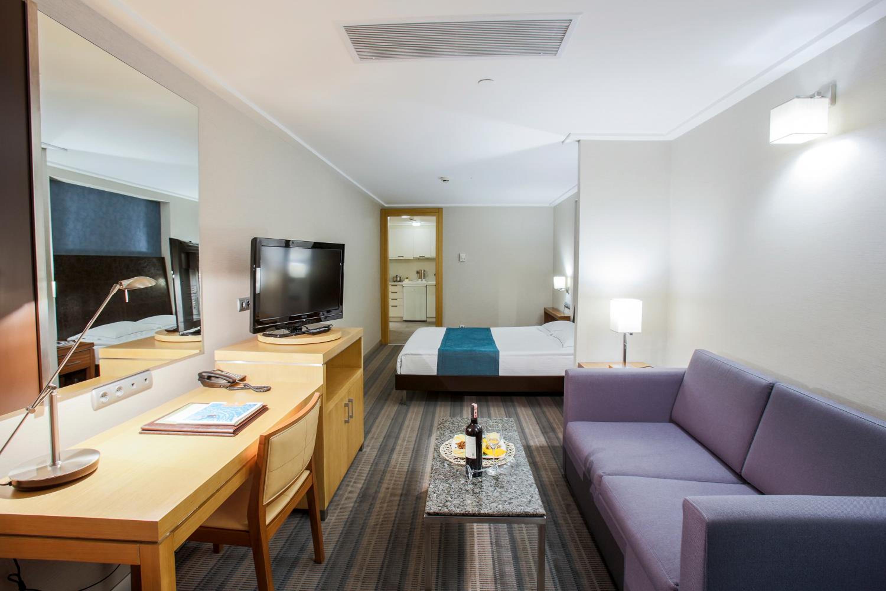 Housez Suites & Apartments Special Class - Image 8