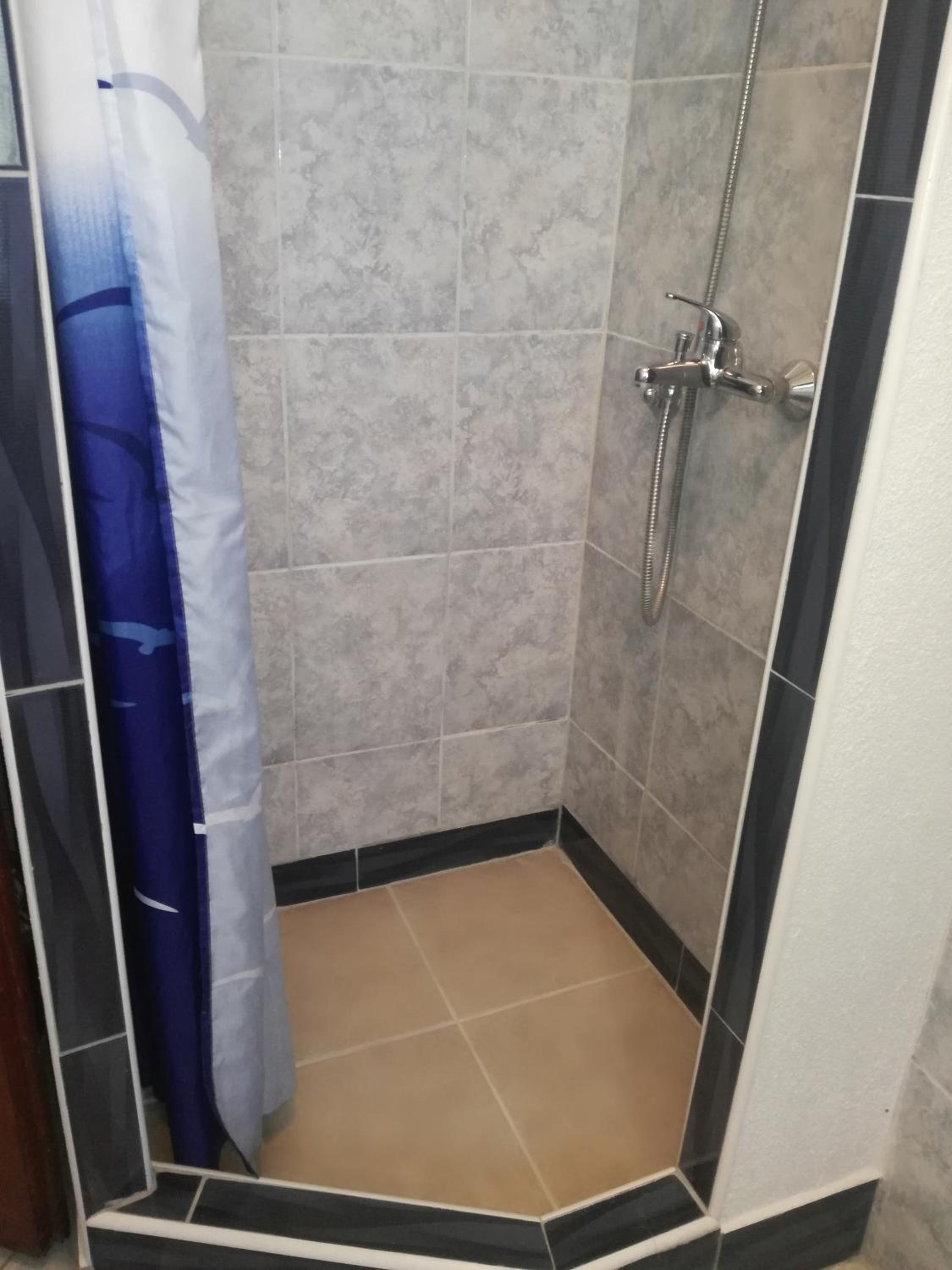 Rooms & Apartment Hegic with parking