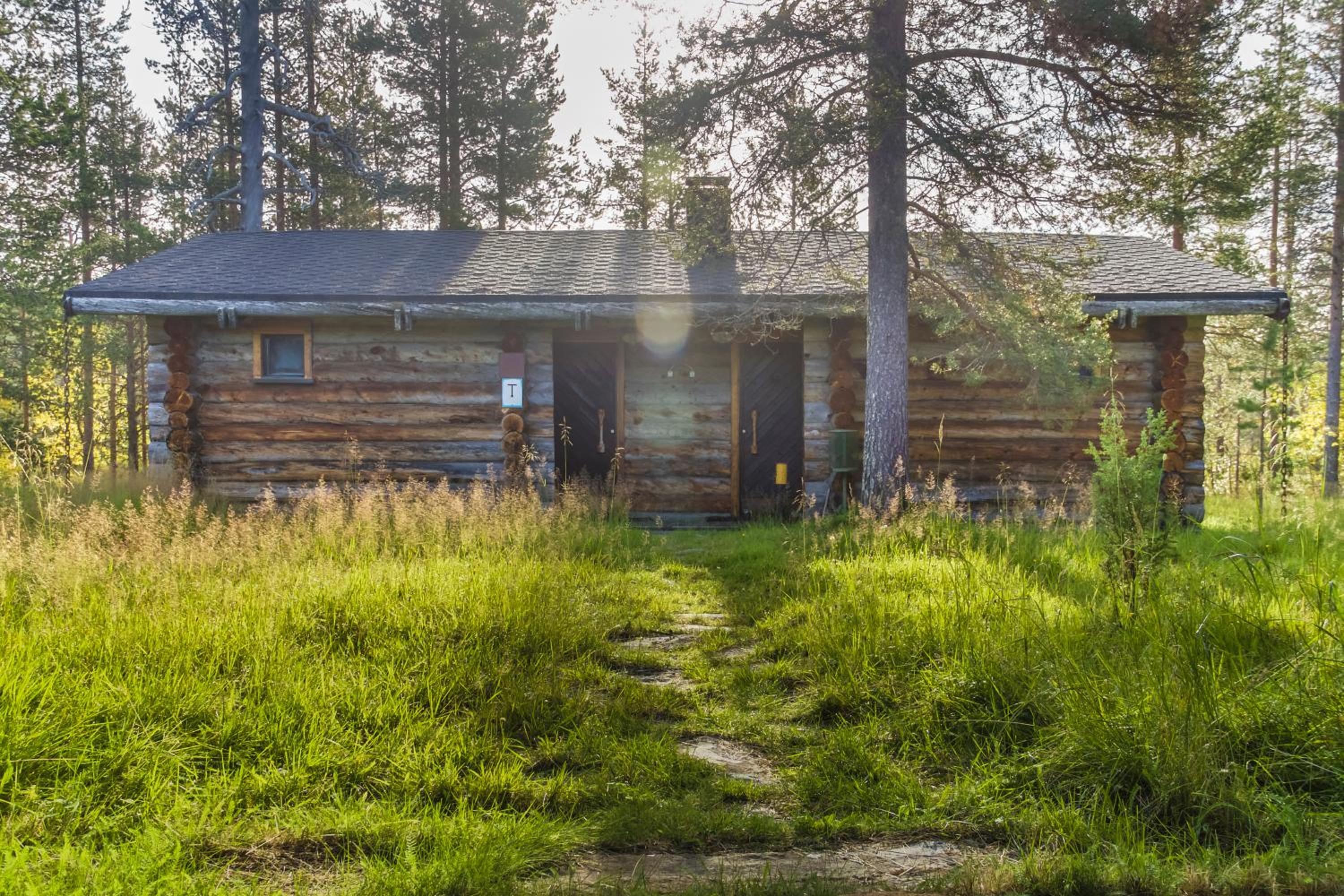 Kuukkeli Log Houses Porakka Inn