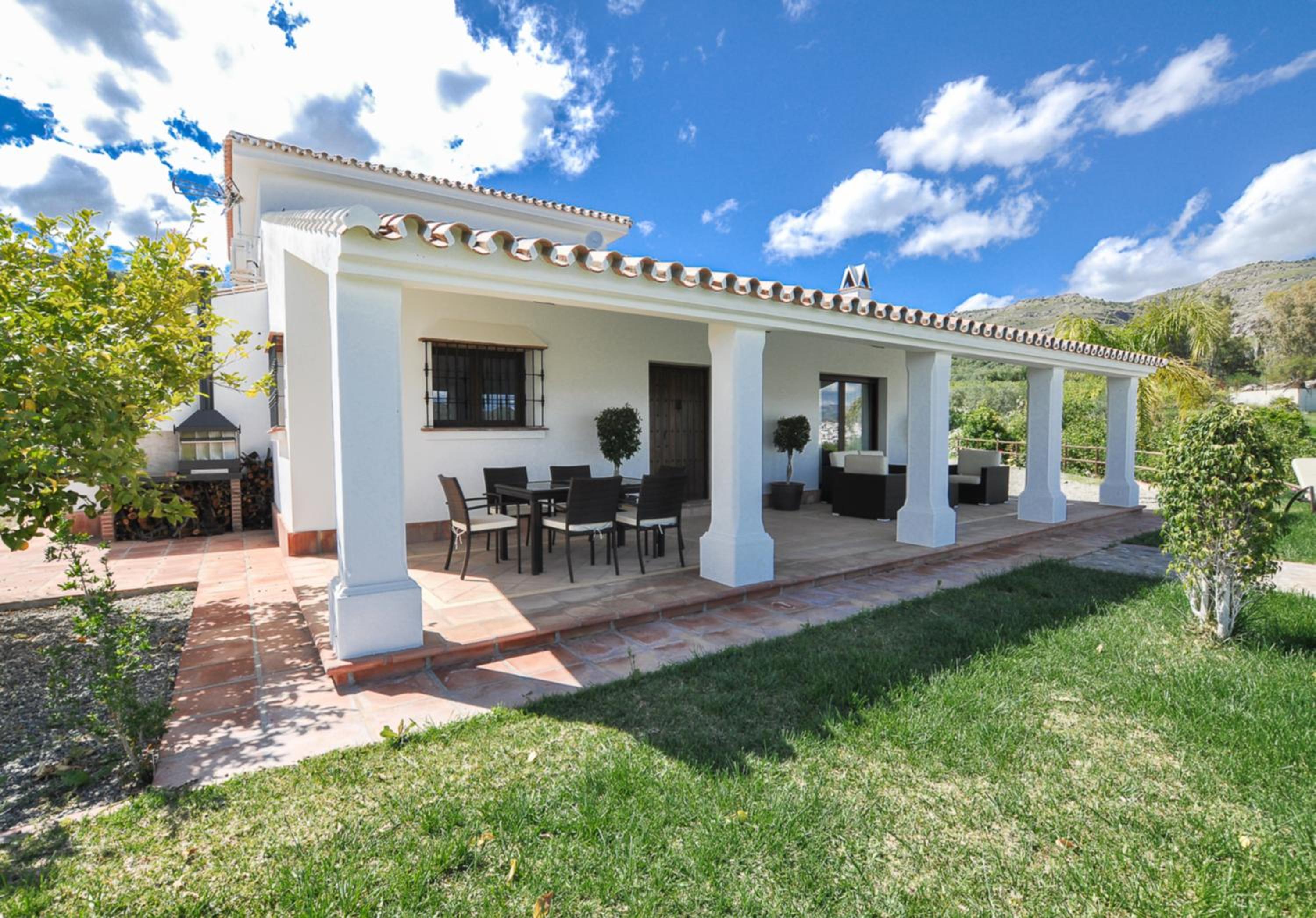 El Capricho Villa Rural Caminito del Rey view 3