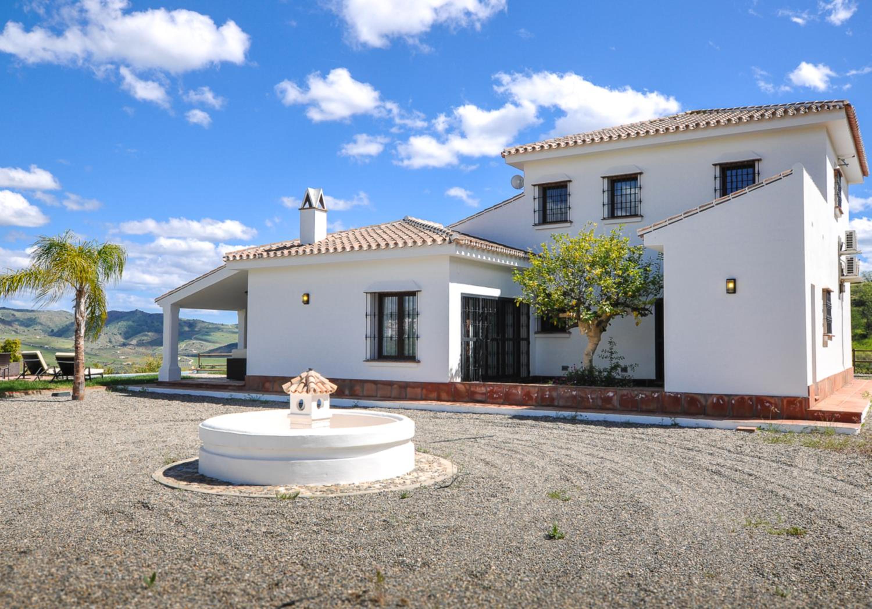 El Capricho Villa Rural Caminito del Rey view 2