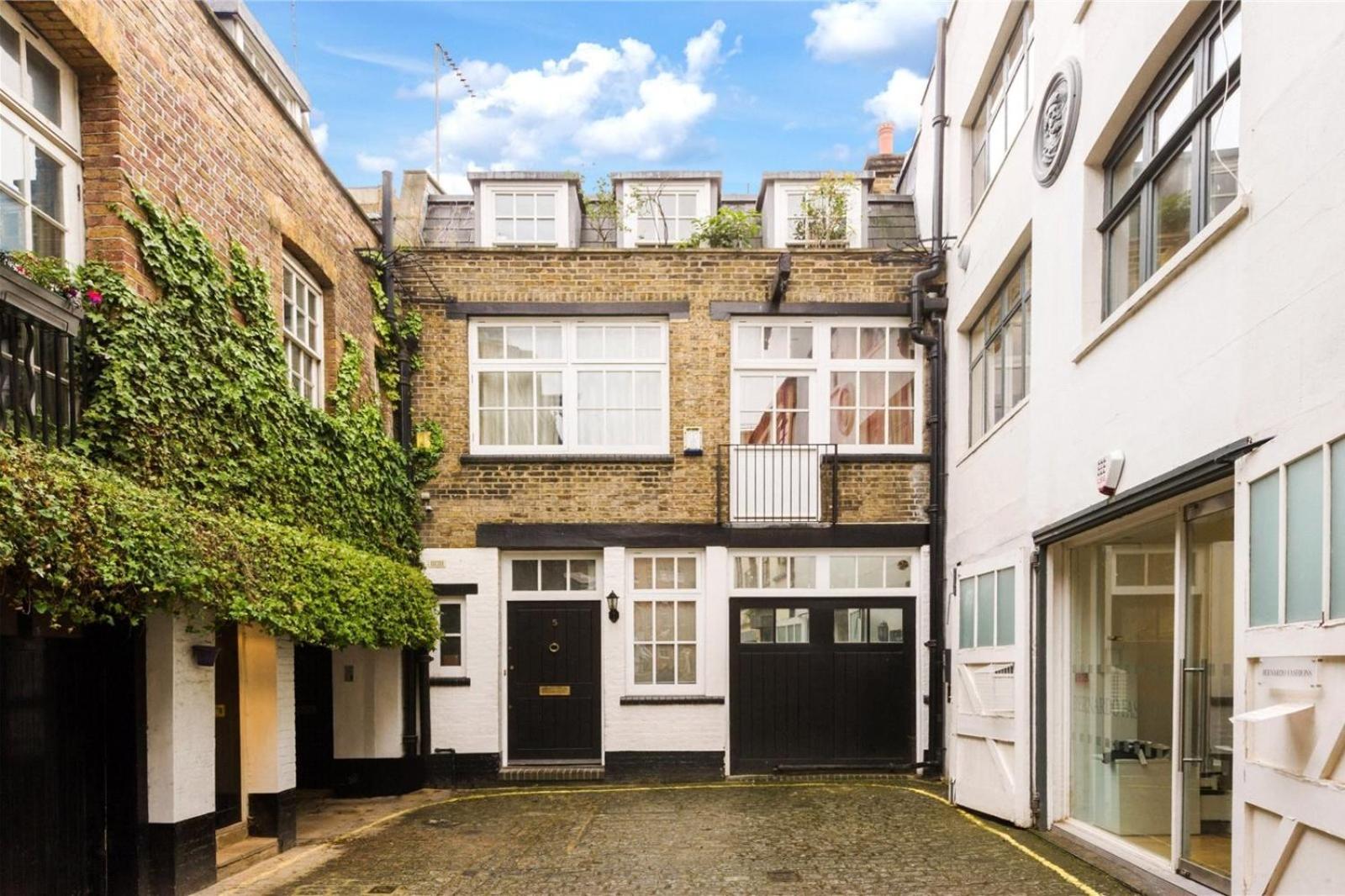 Oxford Circus Apartments by Calton Living