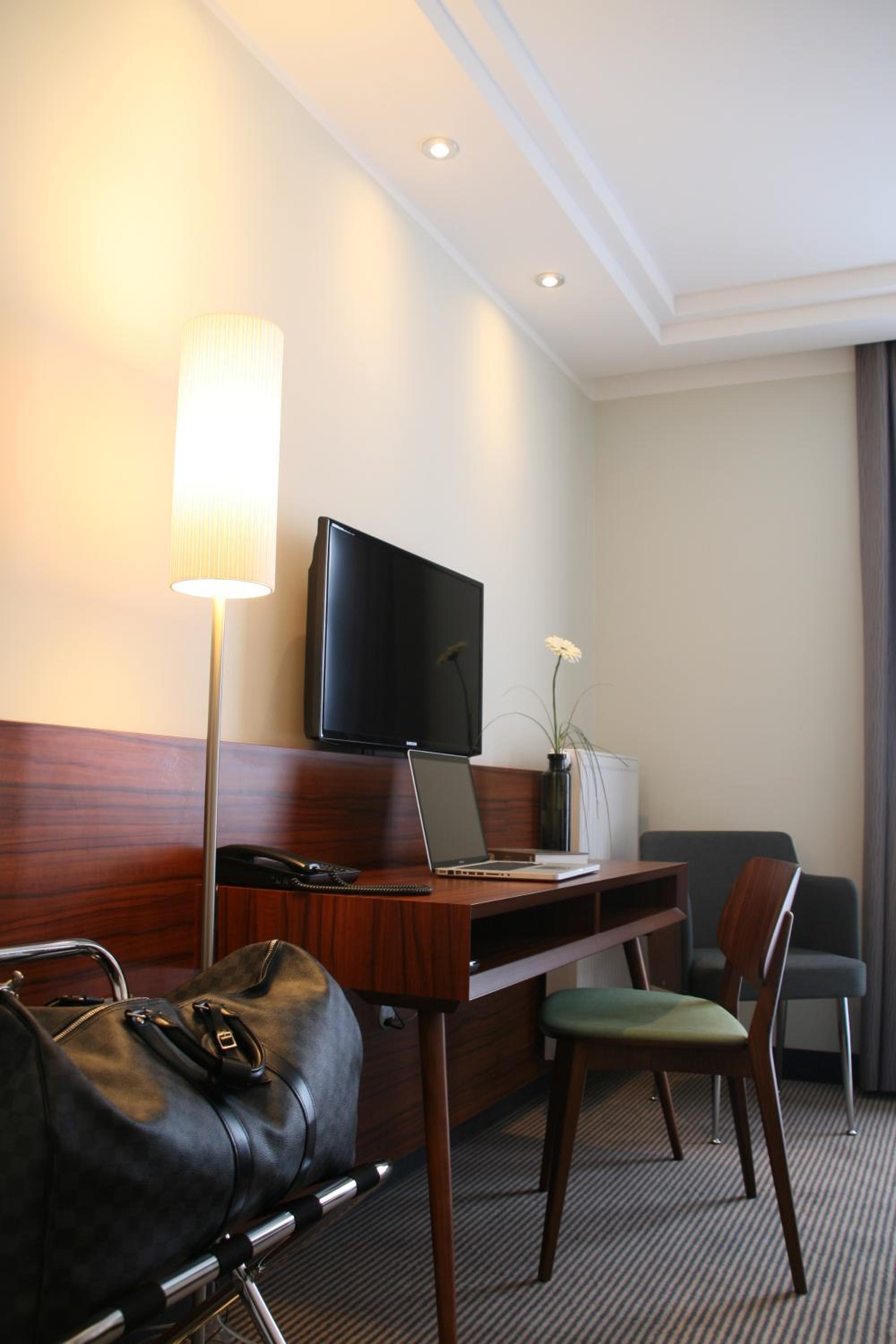 Munich Vacations - Augusten Hotel Munchen - Property Image 7