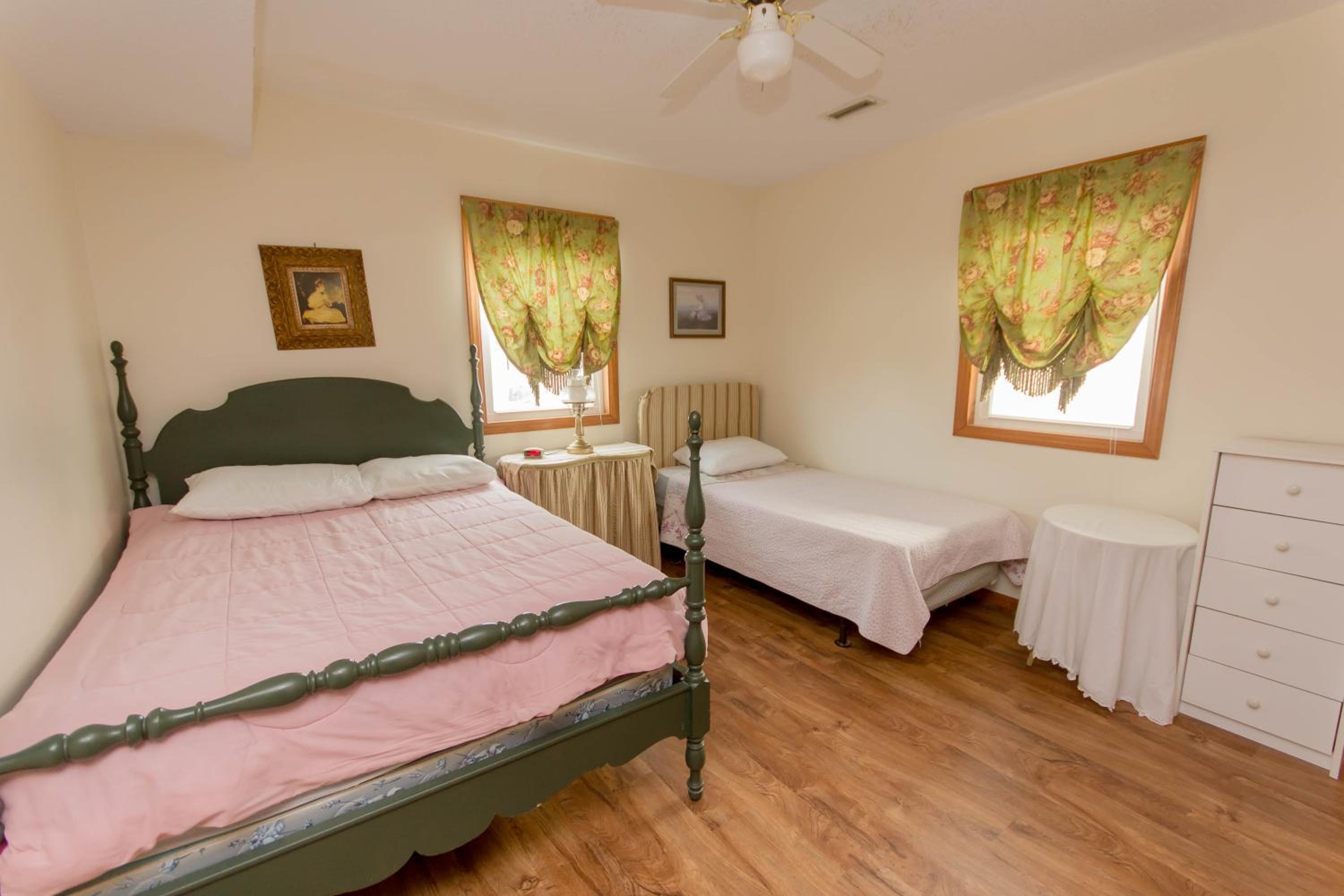 Atlantic Vu - Kitty Hawk MP 3, Ocean View, 30 Yards to Beach, Community Pool, Pets Ok view 4