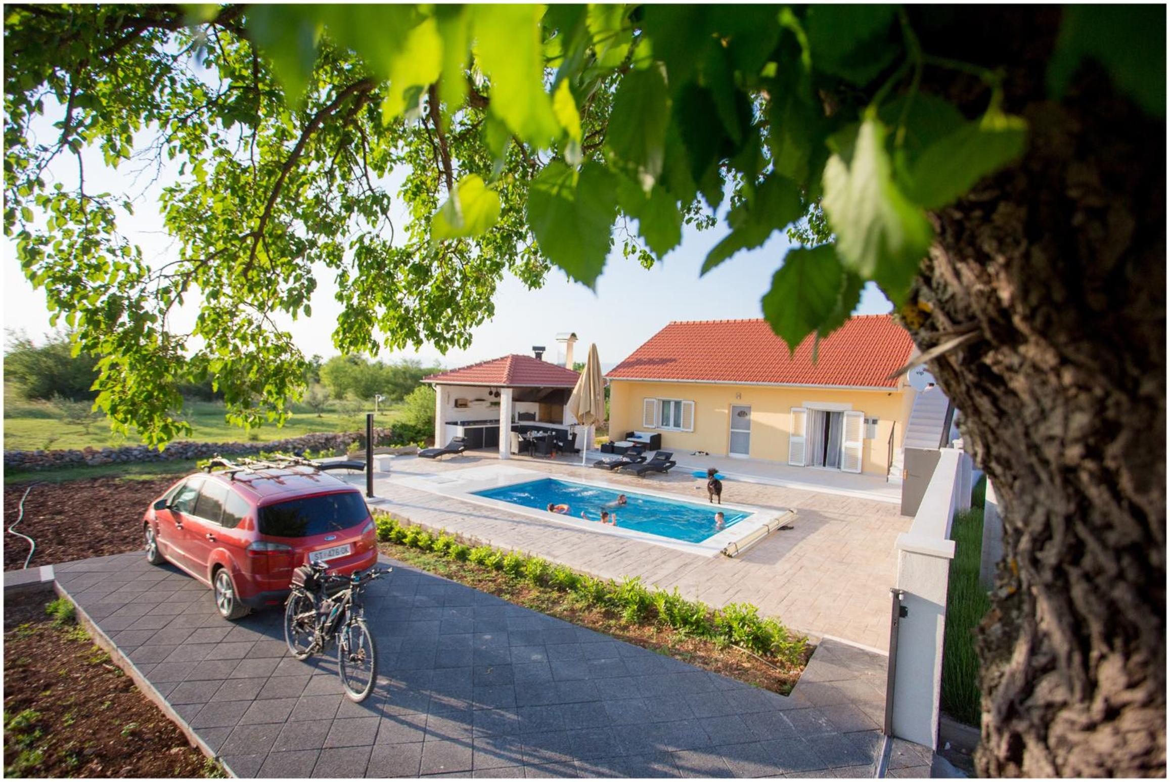House Mellifera view 2