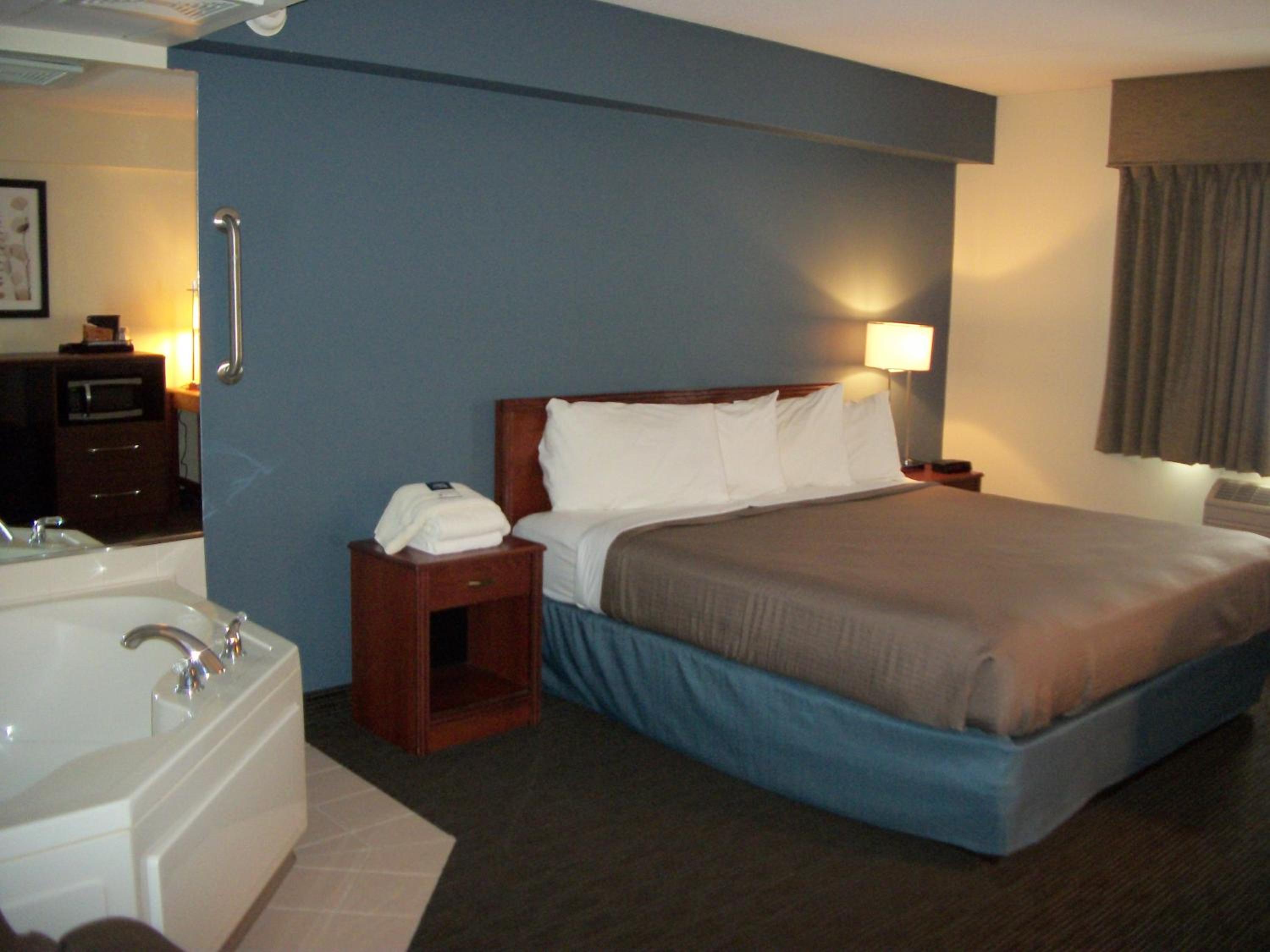 AmericInn by Wyndham Beulah
