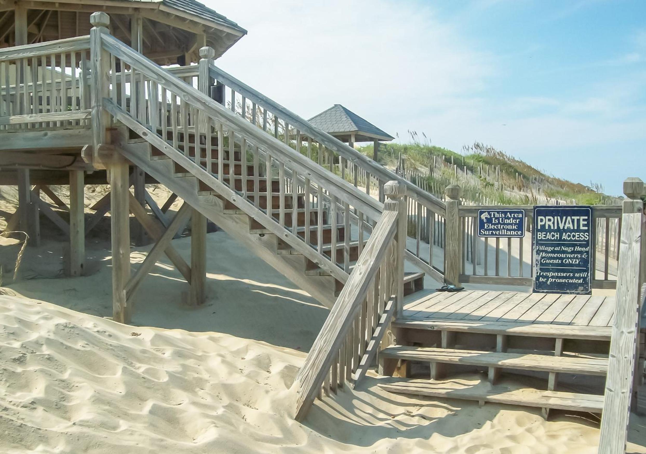 Carolina Dreamin' - Nags Head, Private Beach Access w/Parking Passes, Pool, Hot Tub, Pool Table, Pets OK view 3