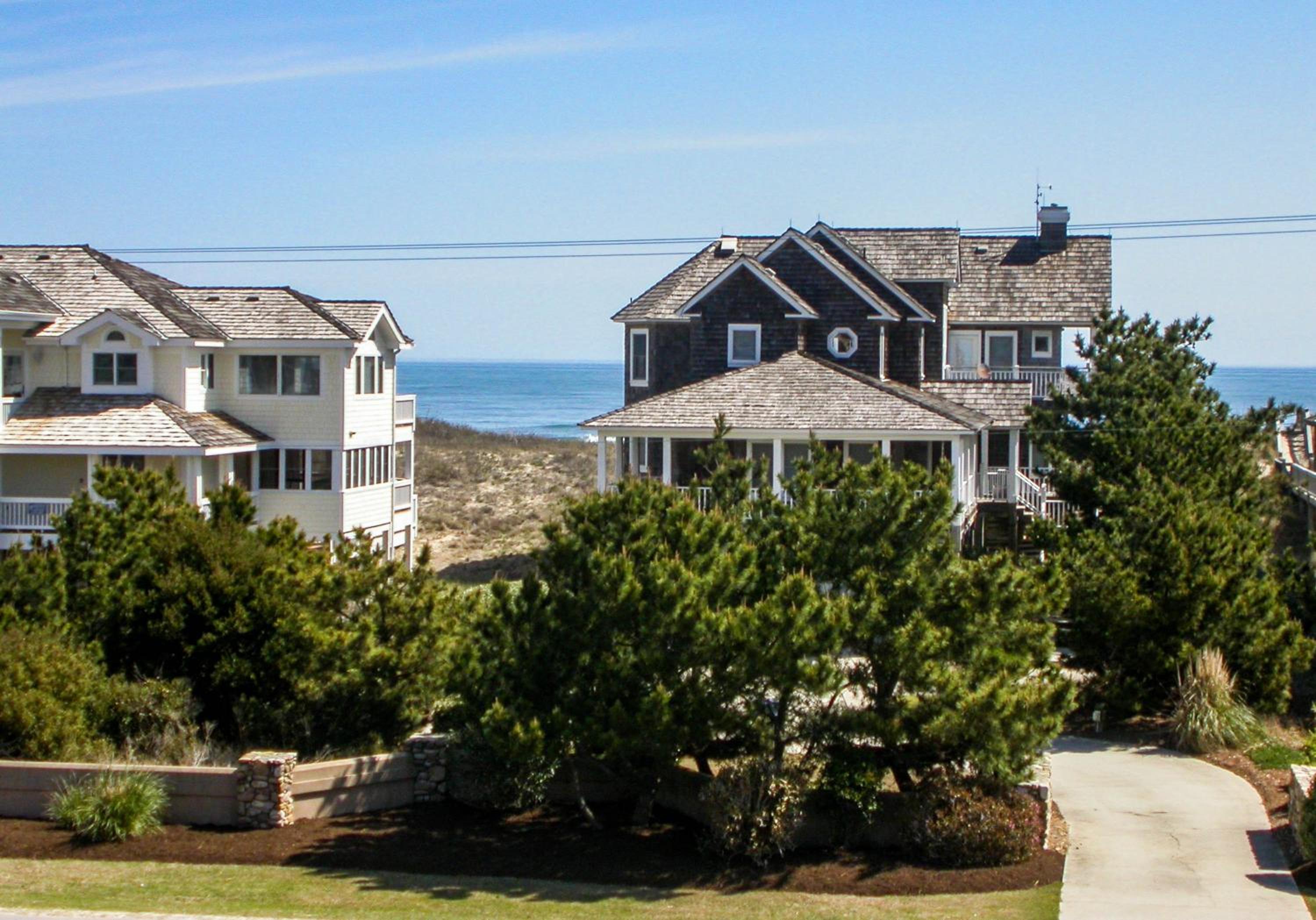 Carolina Dreamin' - Nags Head, Private Beach Access w/Parking Passes, Pool, Hot Tub, Pool Table, Pets OK view 4