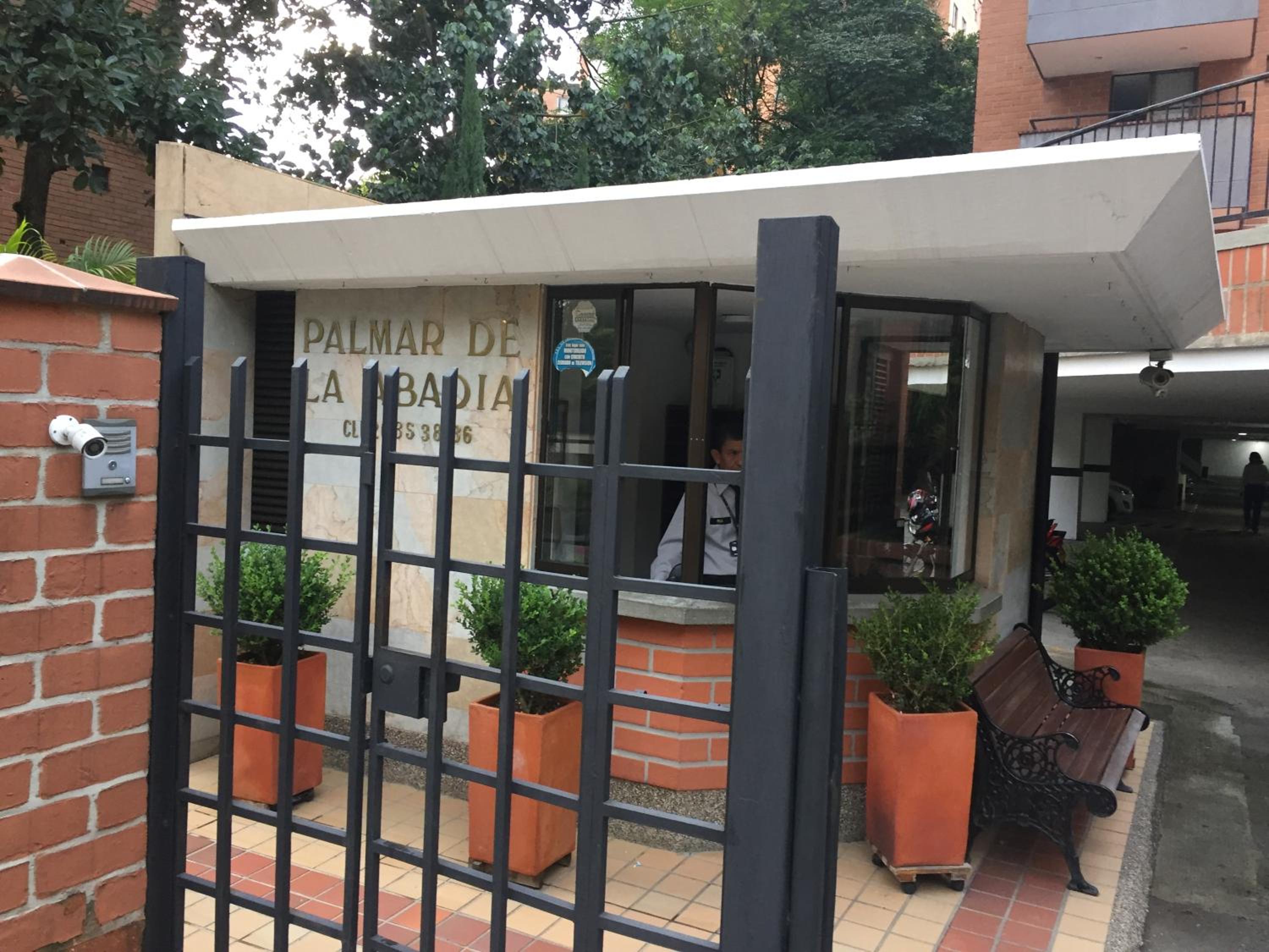 Apartamento cómodo , grande en Poblado Medellín