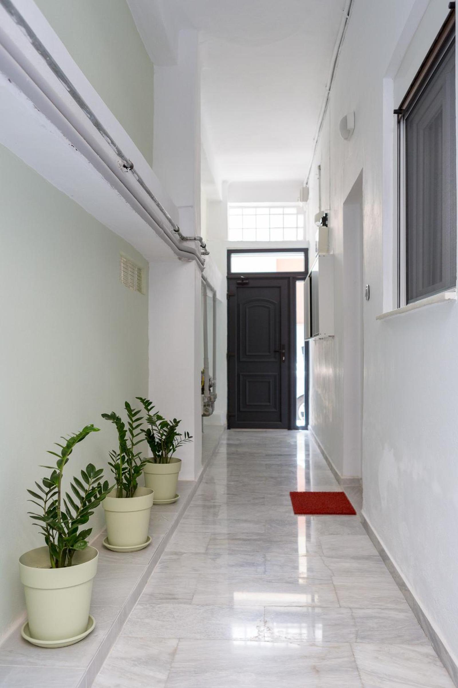 Grandma's Chic & Bright Athenian home with a Patio