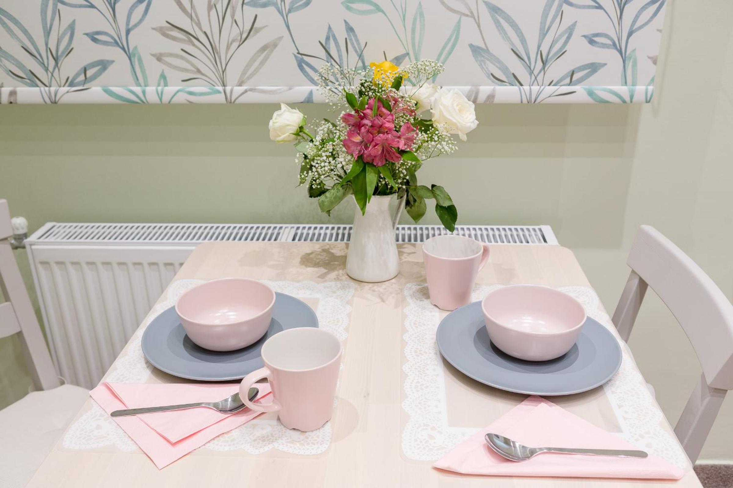 Grandma's Chic & Bright Athenian home with a Patio