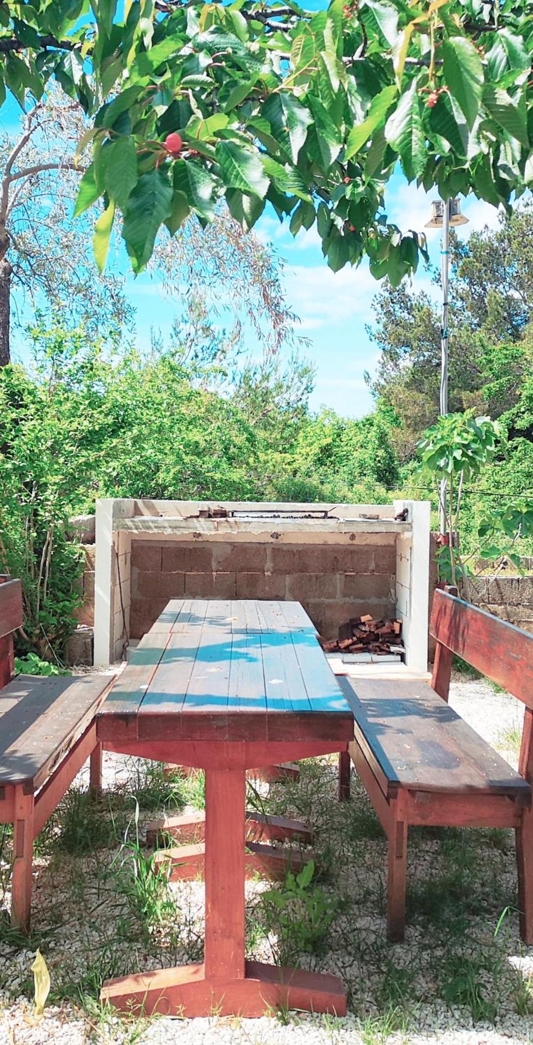 Rooms & Apartment Hegic with parking