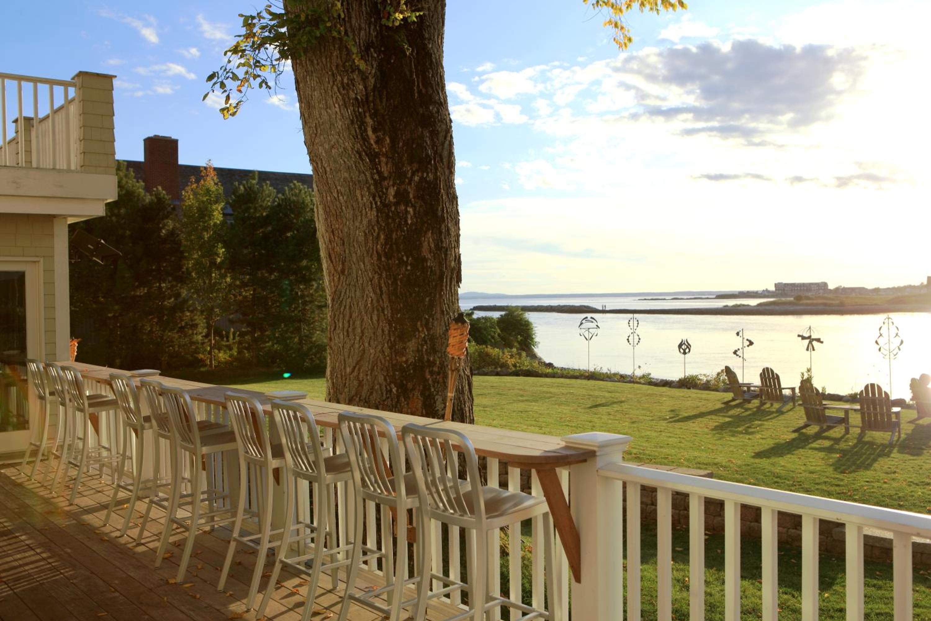 Breakwater Inn