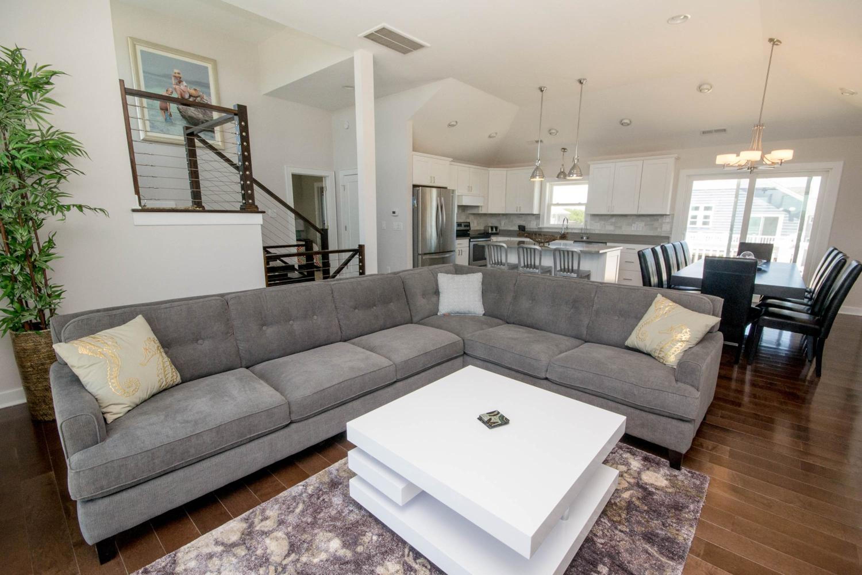 Bella Madrey - Corolla, Ocean Sands, 200 Yds to Beach, Ocean & Lake Views, Large Pool, Hot Tub view 4