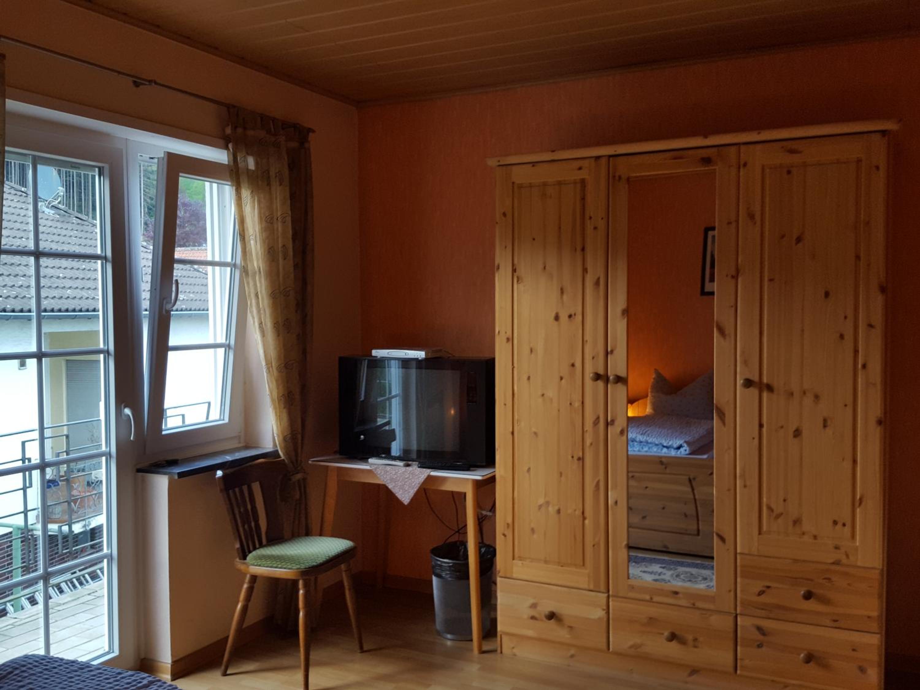 Photo 43