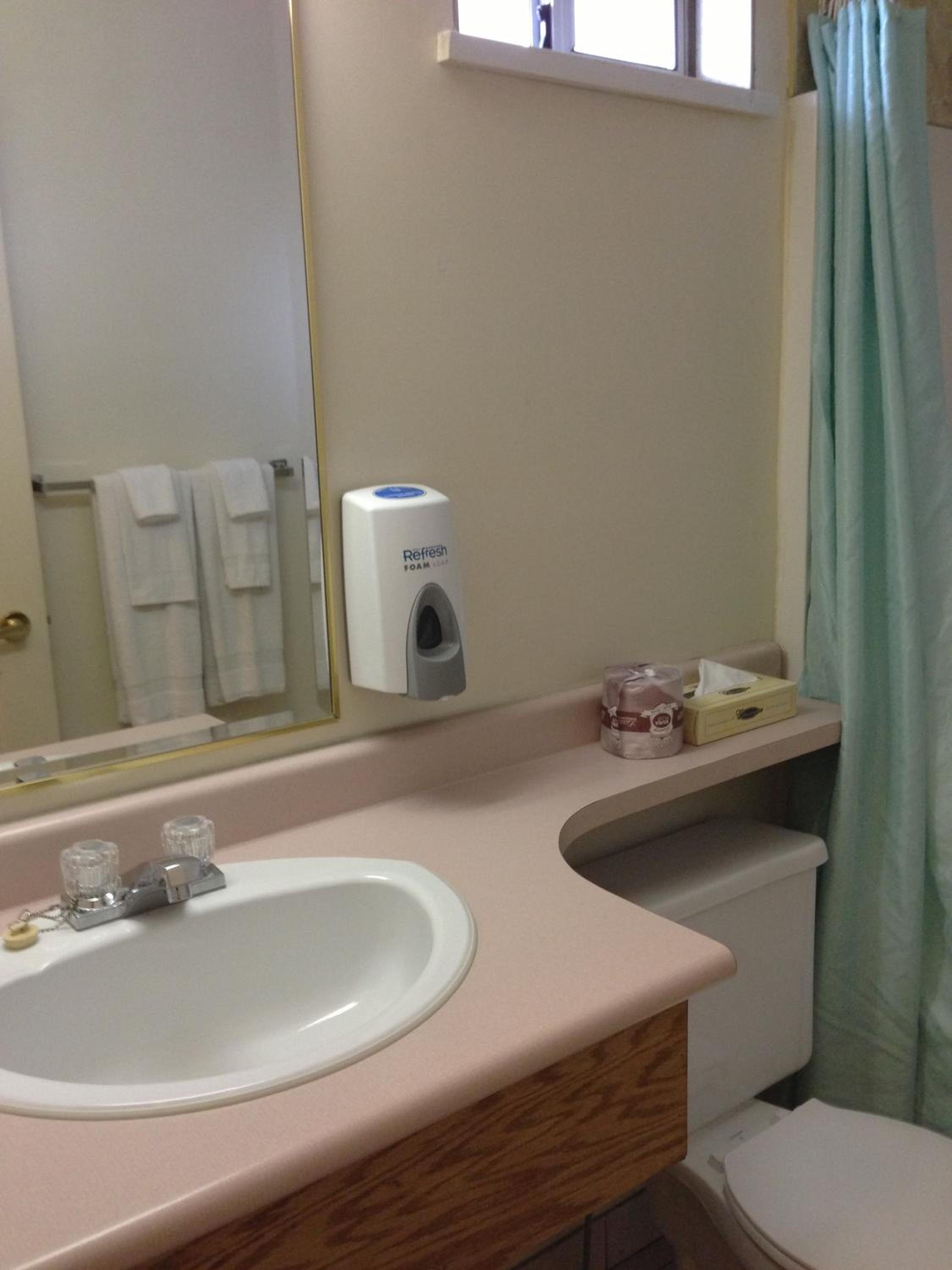 Rainbow Motor Inn