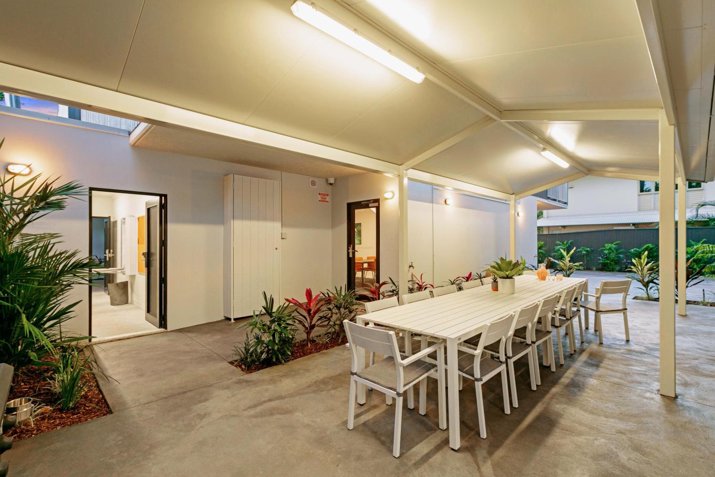 Redhill Cairns Living - Pembroke St